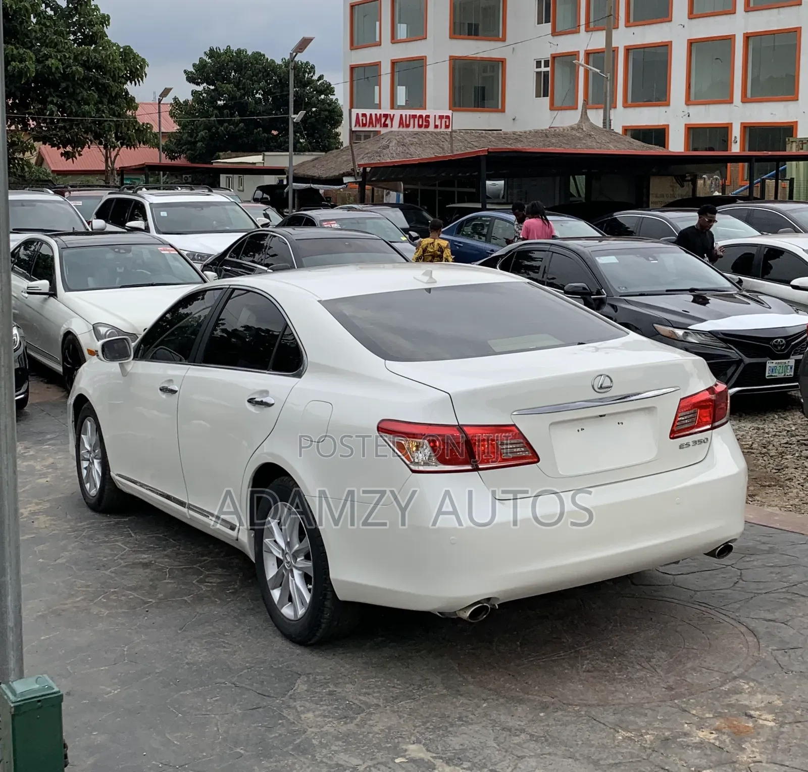 Lexus ES 2012 White