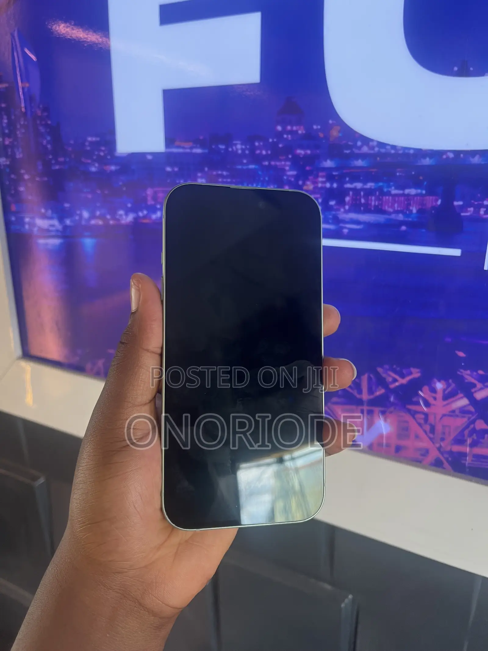 Apple iPhone 15 128 GB Green