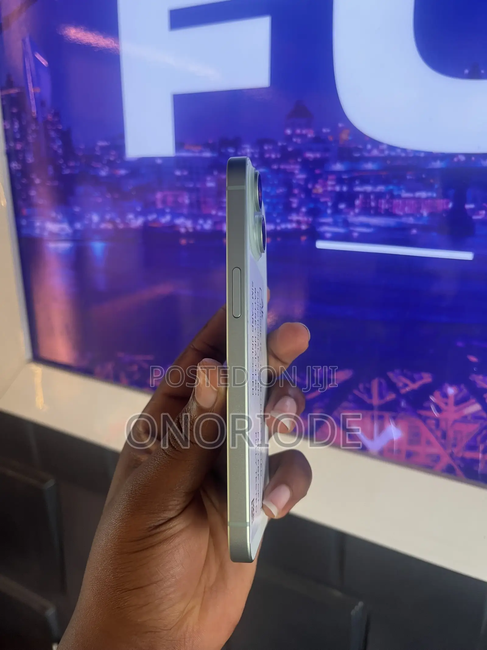 Apple iPhone 15 128 GB Green
