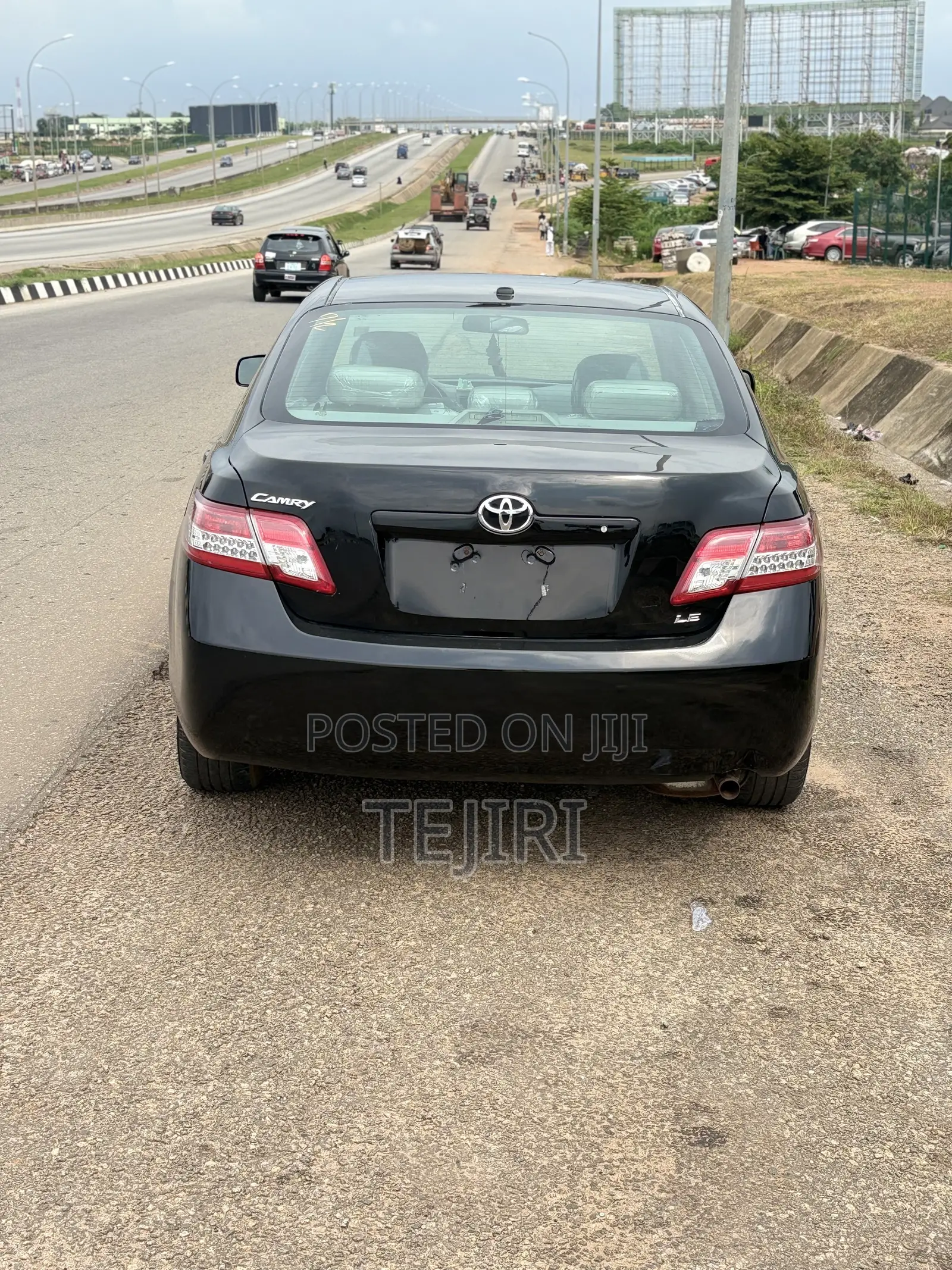 Toyota Camry LE 4dr Sedan (2.5L 4cyl 6A) 2011 Black