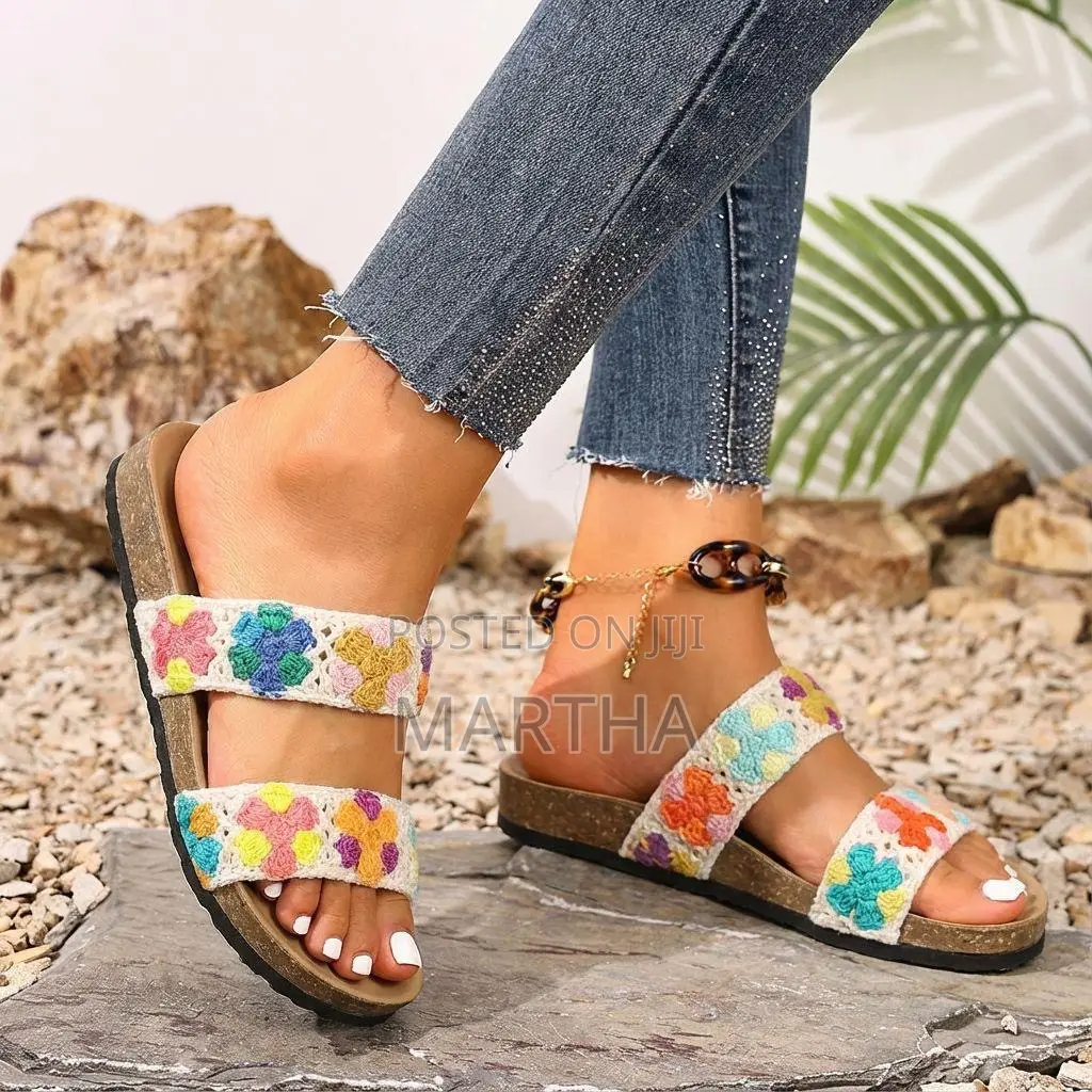 Beautiful Quality Design Flat Slippers