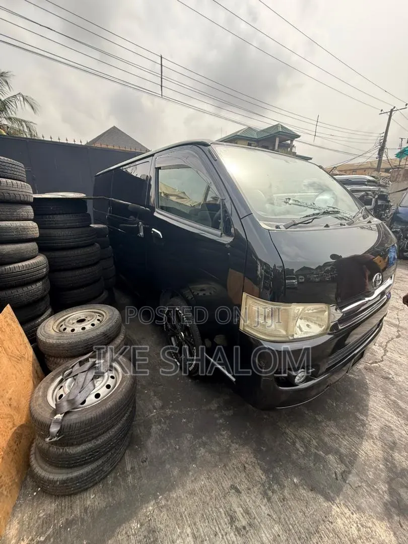 Toyota HiAce 2007