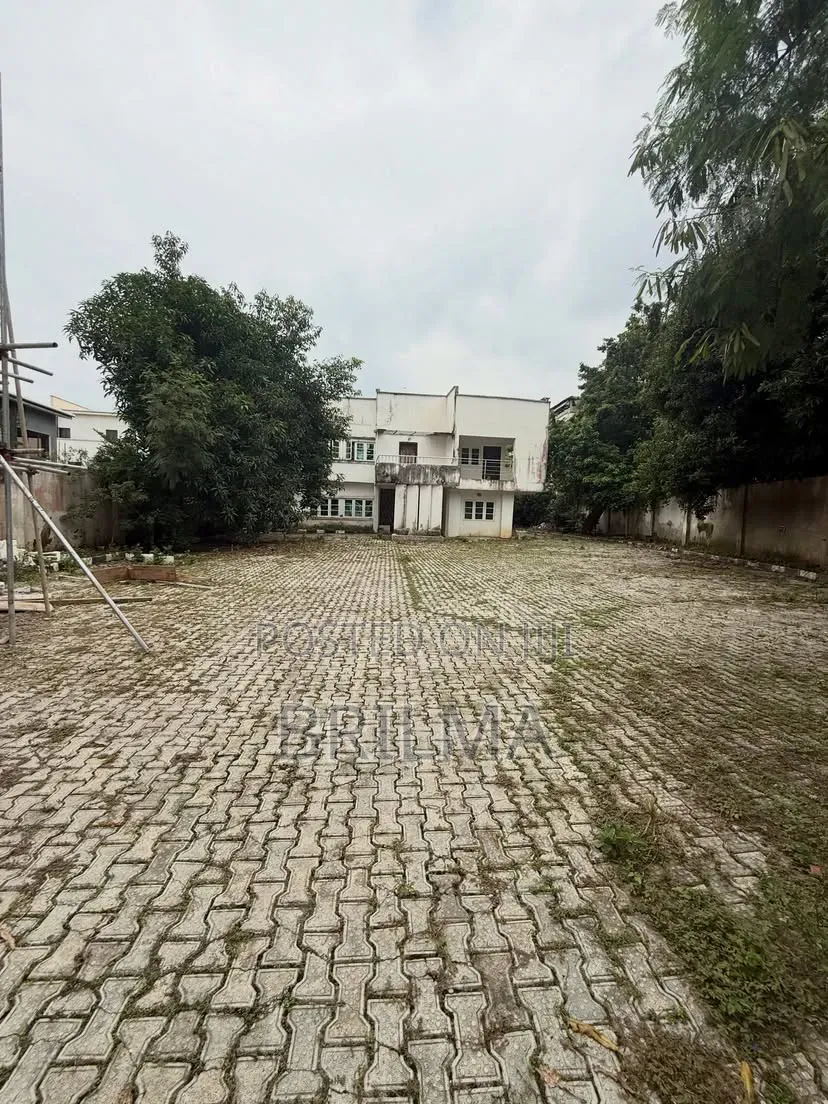 1100Sqm Land in Maitama for Sale