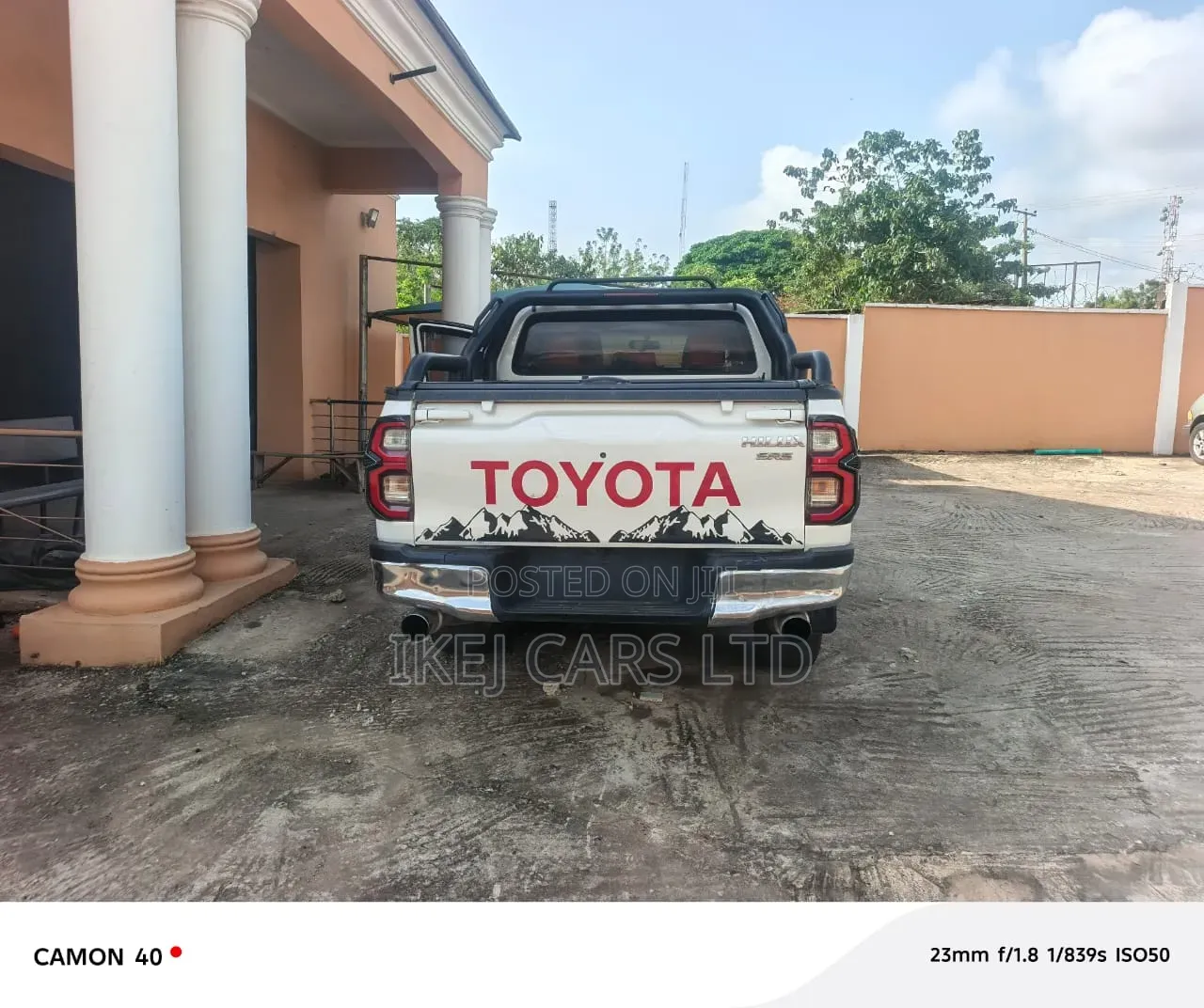 Toyota Hilux 2018 White