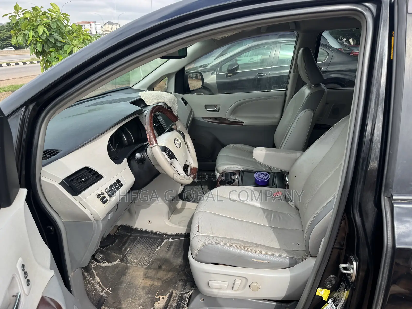 Toyota Sienna Limited AWD 7-Passenger 2013 Black