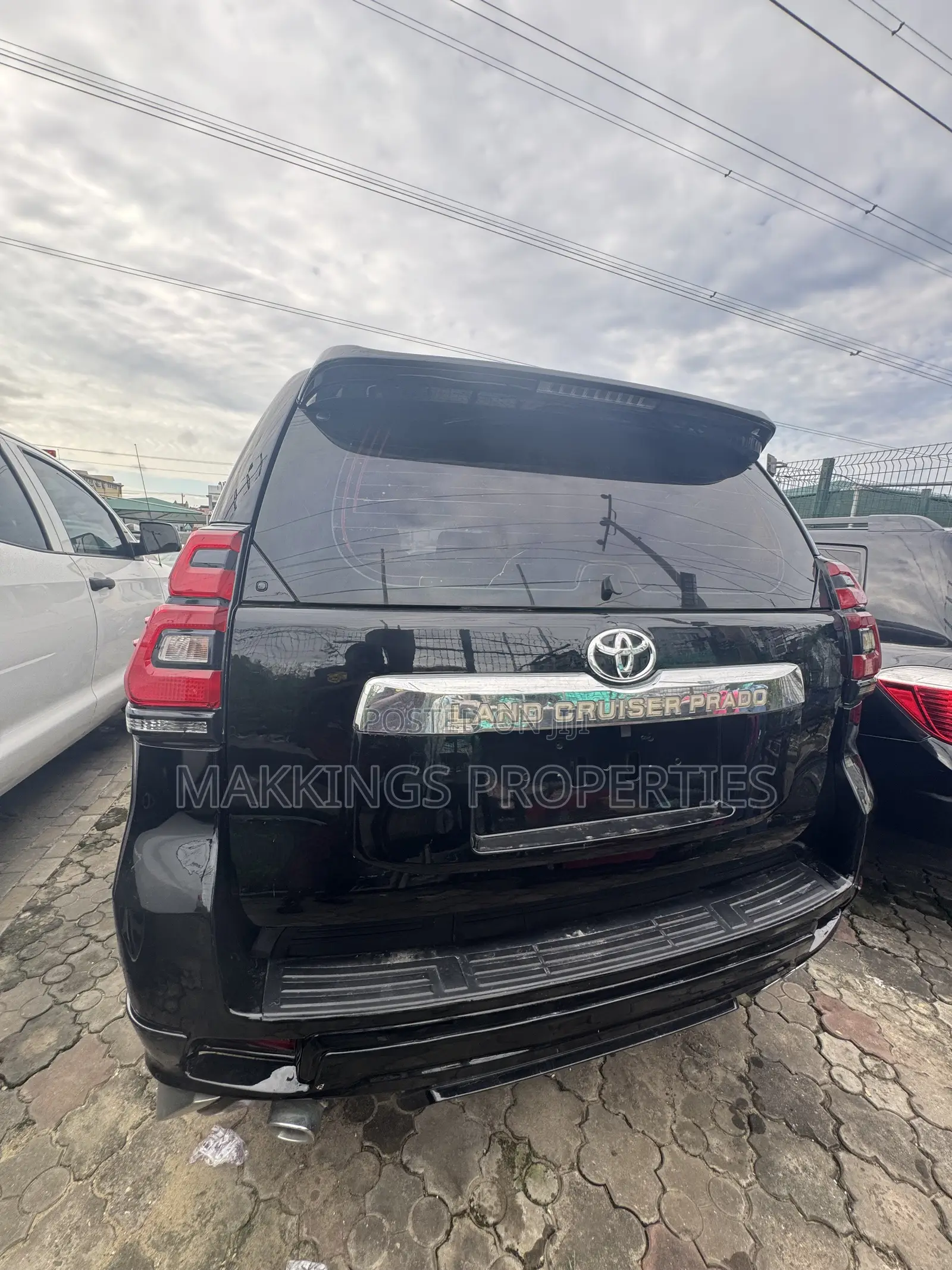 Toyota Land Cruiser Prado 2016 Black
