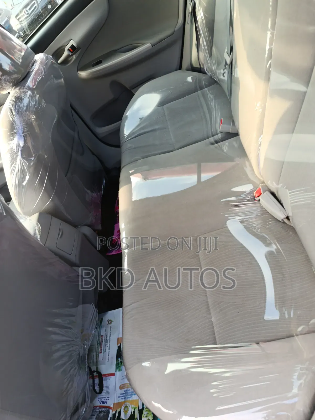 Toyota Corolla LE 4dr Sedan (1.8L 4cyl 4A) 2013 Red