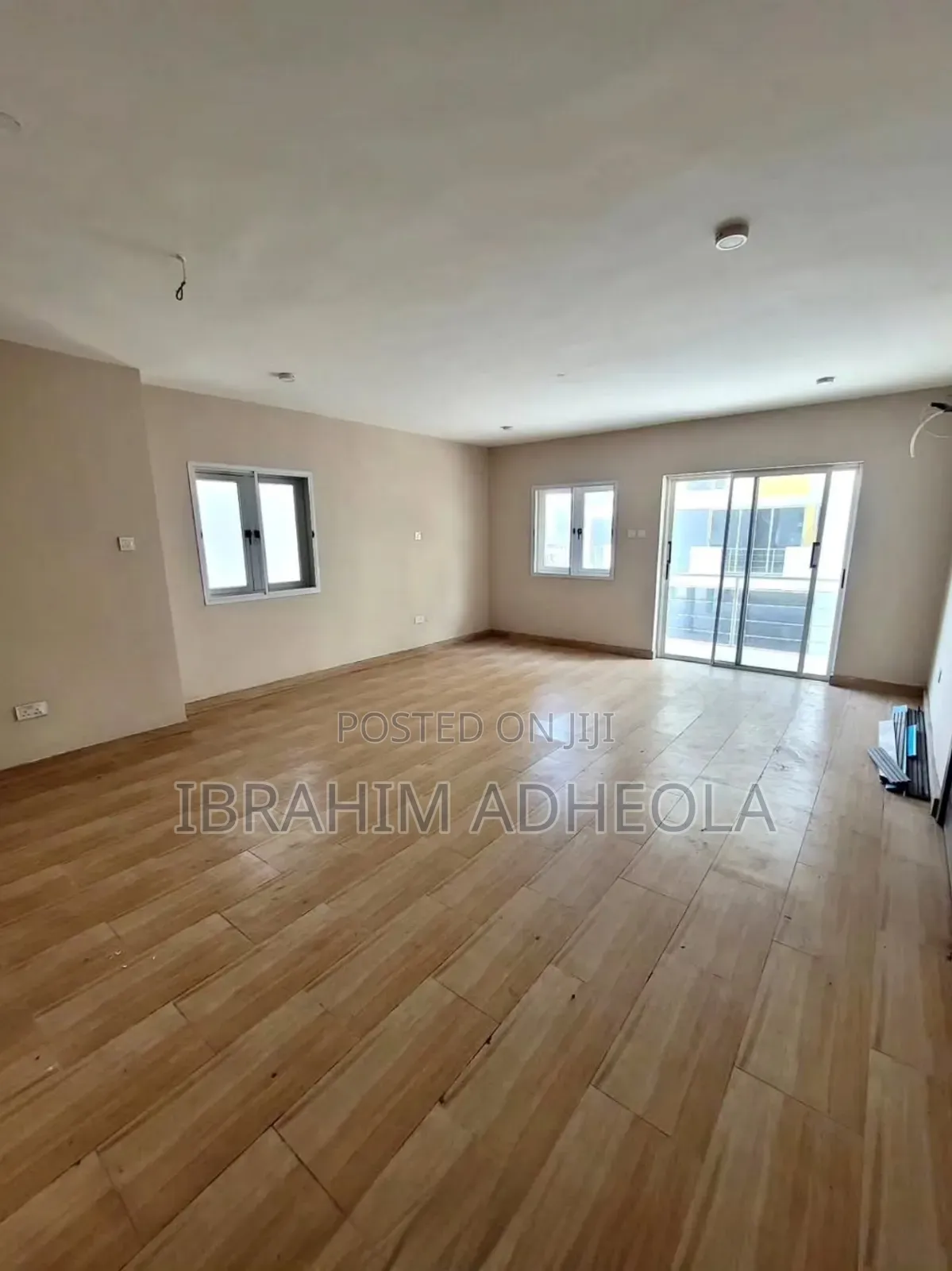 4bdrm Maisonette in Ilupeju Estate for sale