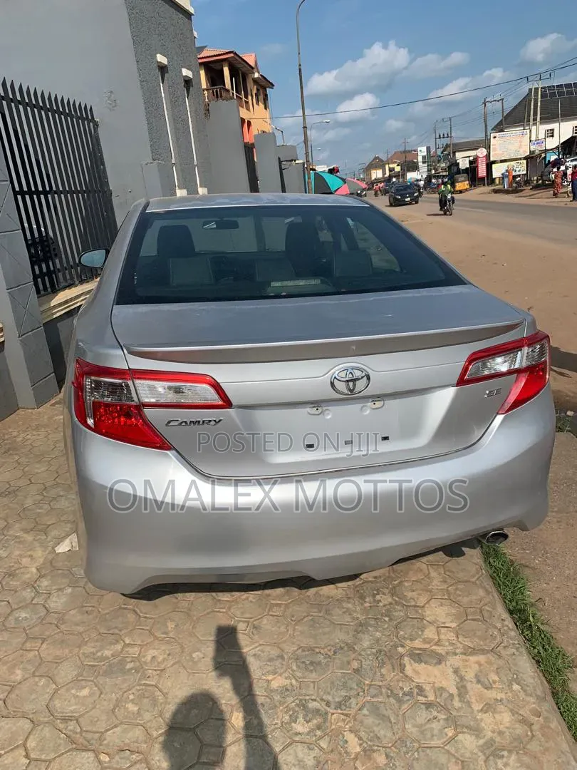 Toyota Camry 2013 Silver