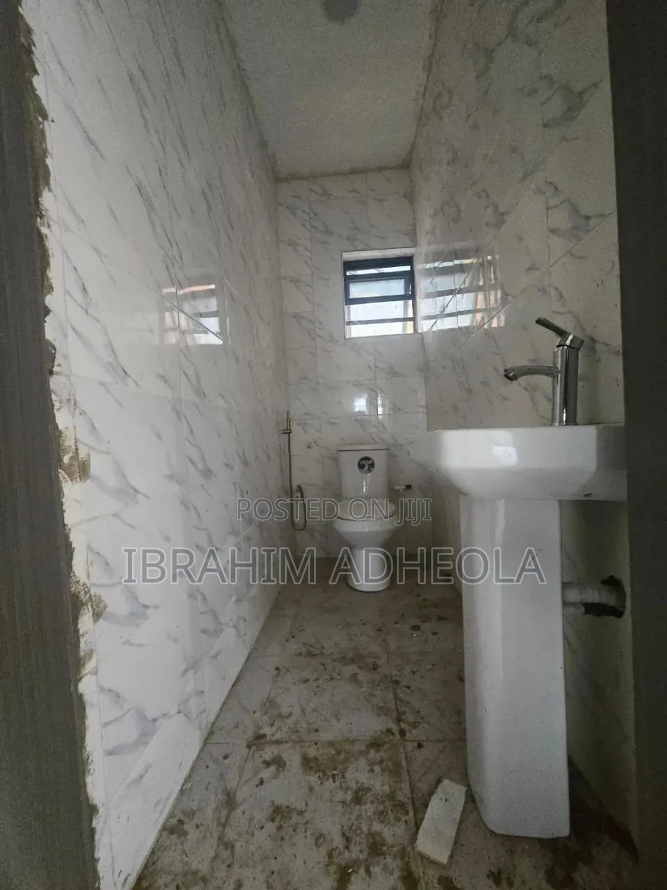 2bdrm Apartment in Yaba, Akoka for sale