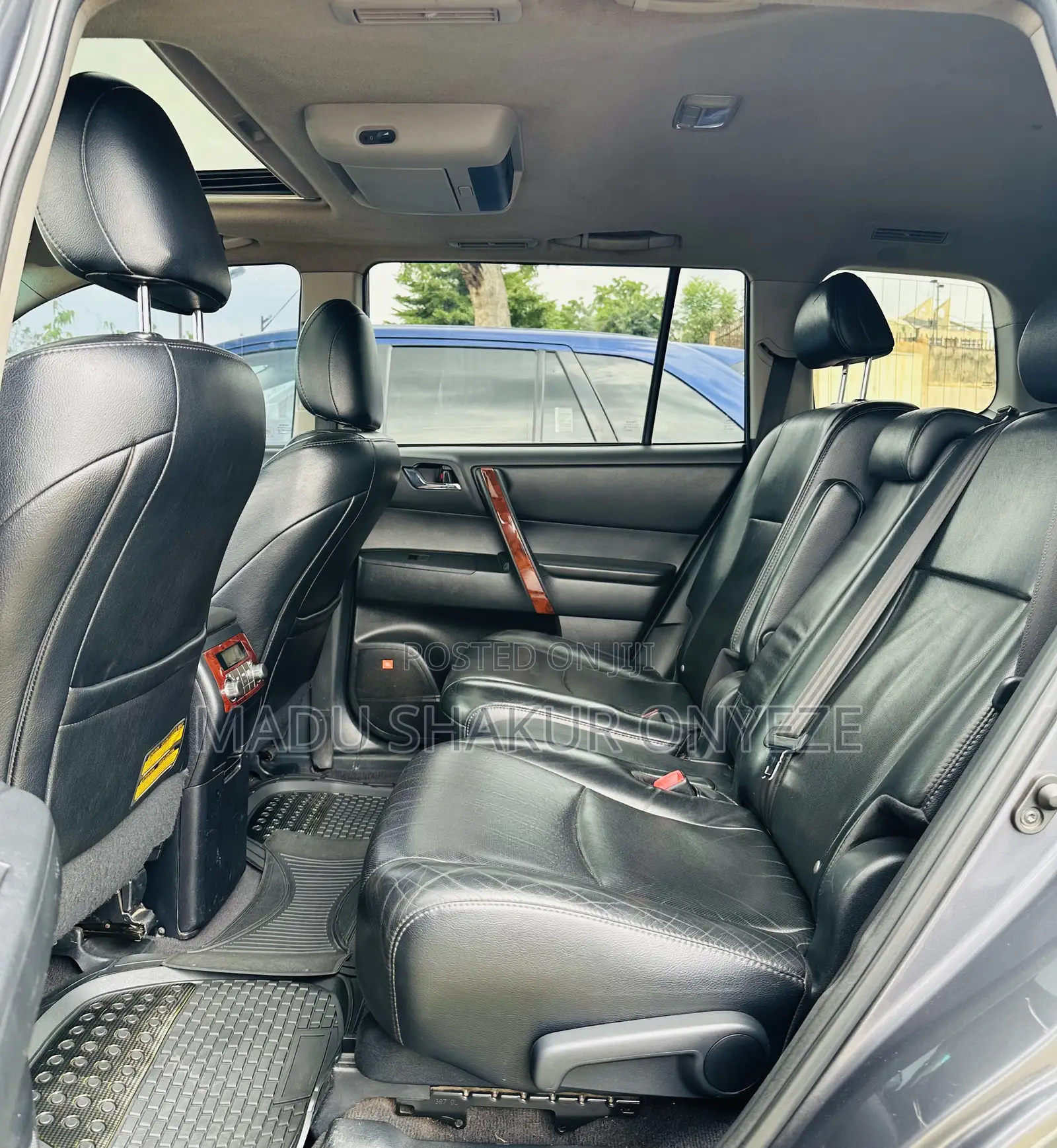 Toyota Highlander SE 2012 Gray
