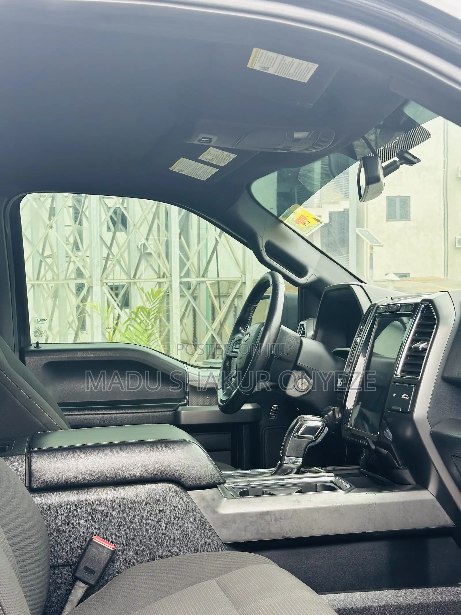 Ford F-150 XL 4x2 Regular Cab Styleside 8 ft. box 141 in. WB 2017 Black