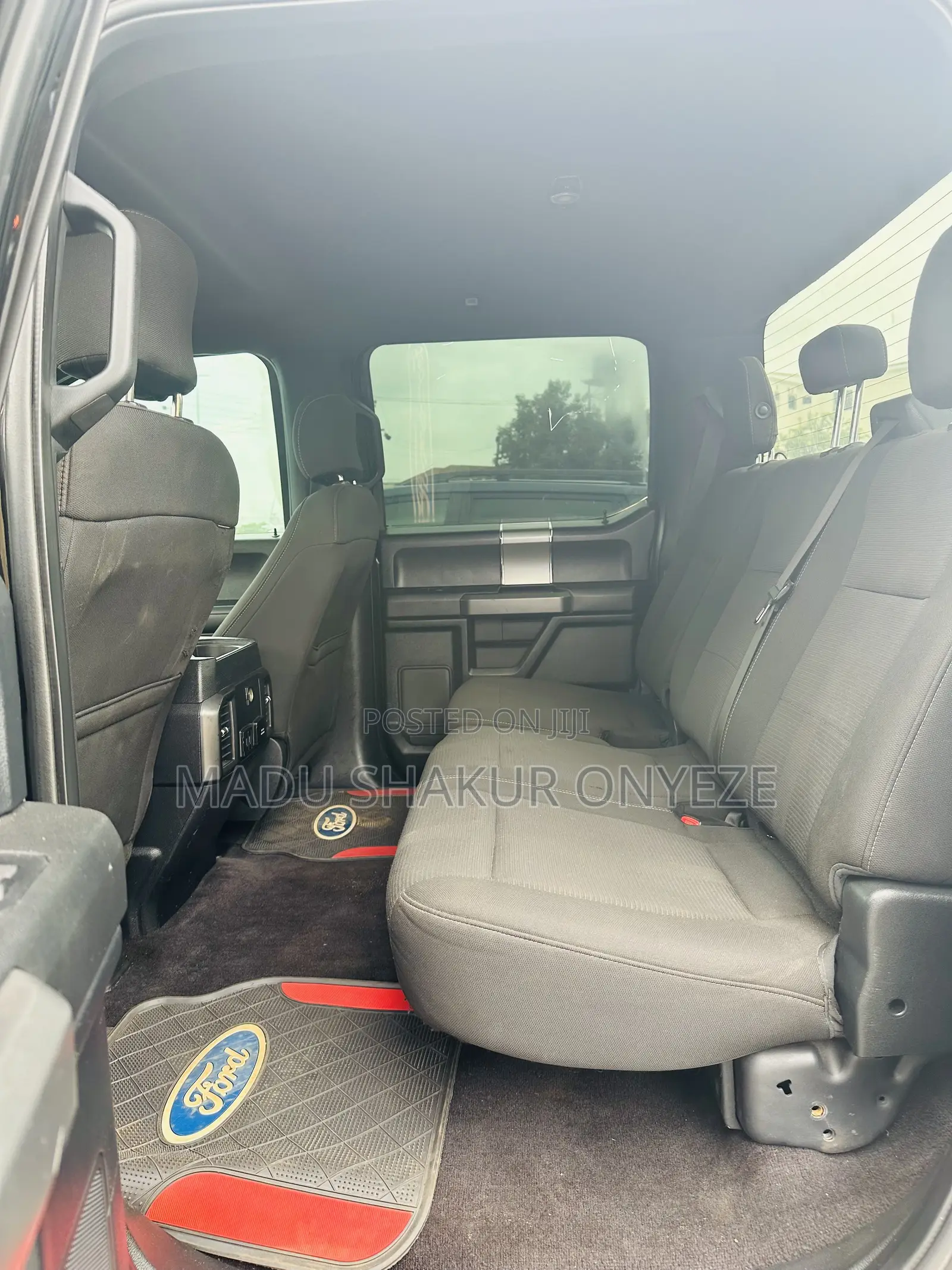 Ford F-150 XL 4x2 Regular Cab Styleside 8 ft. box 141 in. WB 2017 Black