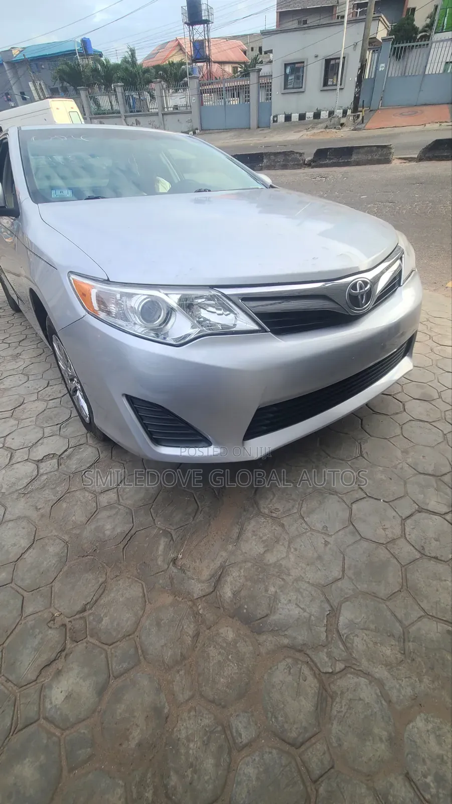 Toyota Camry L 4dr Sedan (2.5L 4cyl 6A) 2012 Silver
