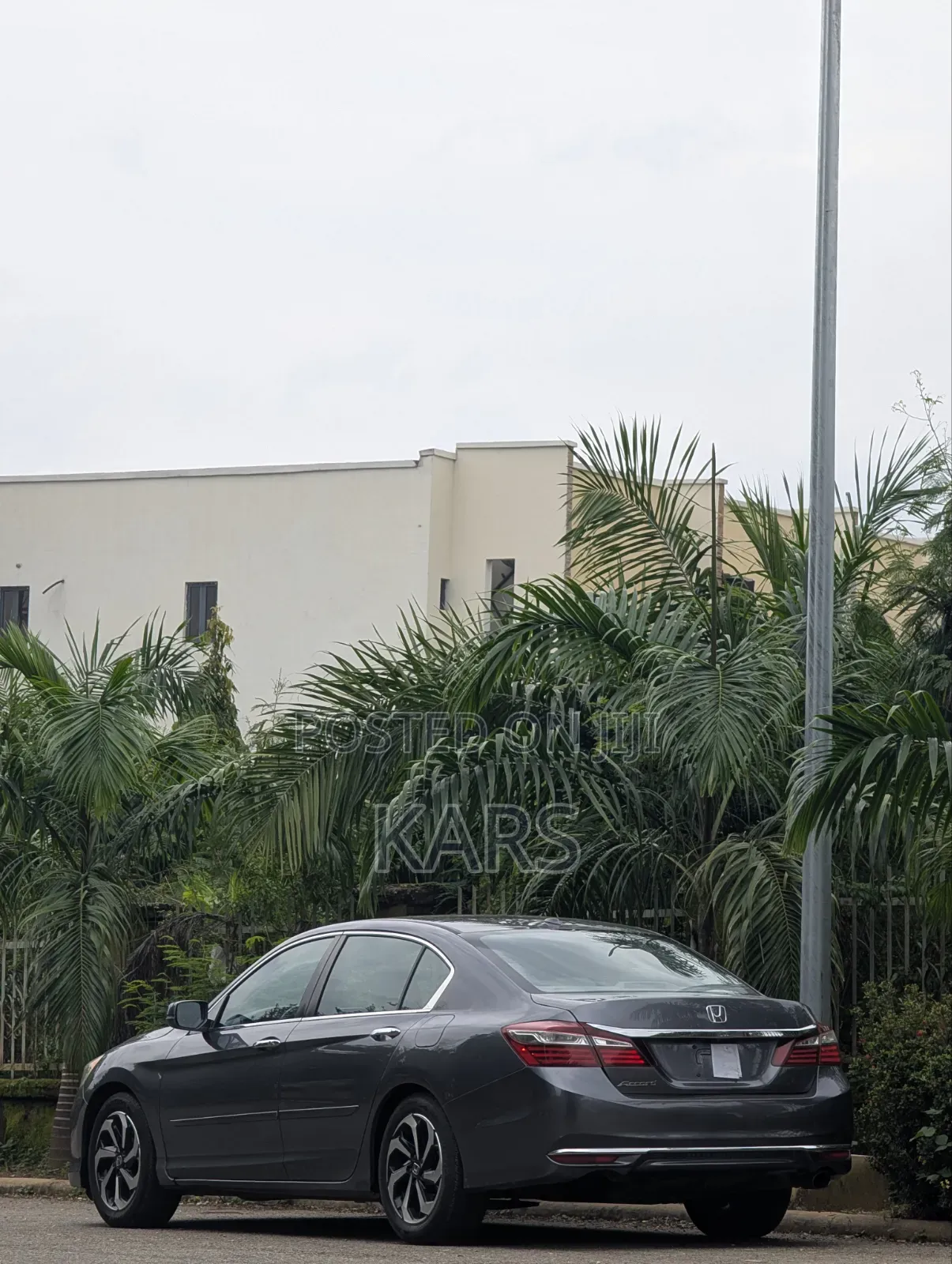 Honda Accord EX-L 4dr Sedan FWD (2.4L 4cyl 2A) 2016 Gray
