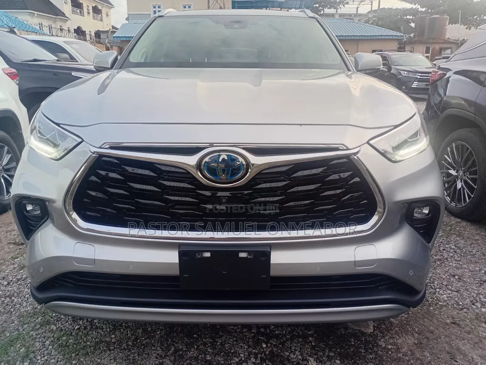 Toyota Highlander 2025 Silver