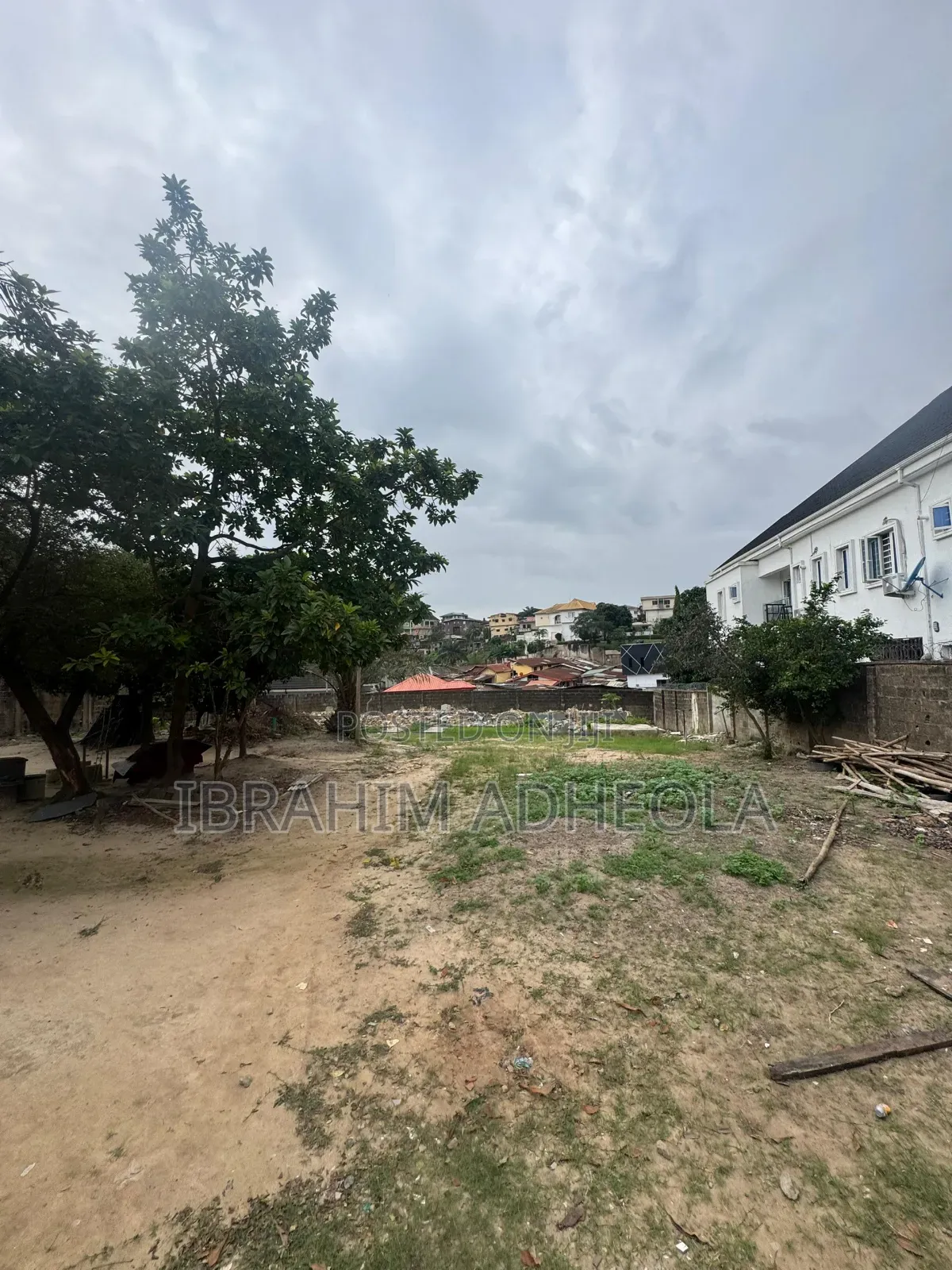 1061sqm of Bareland