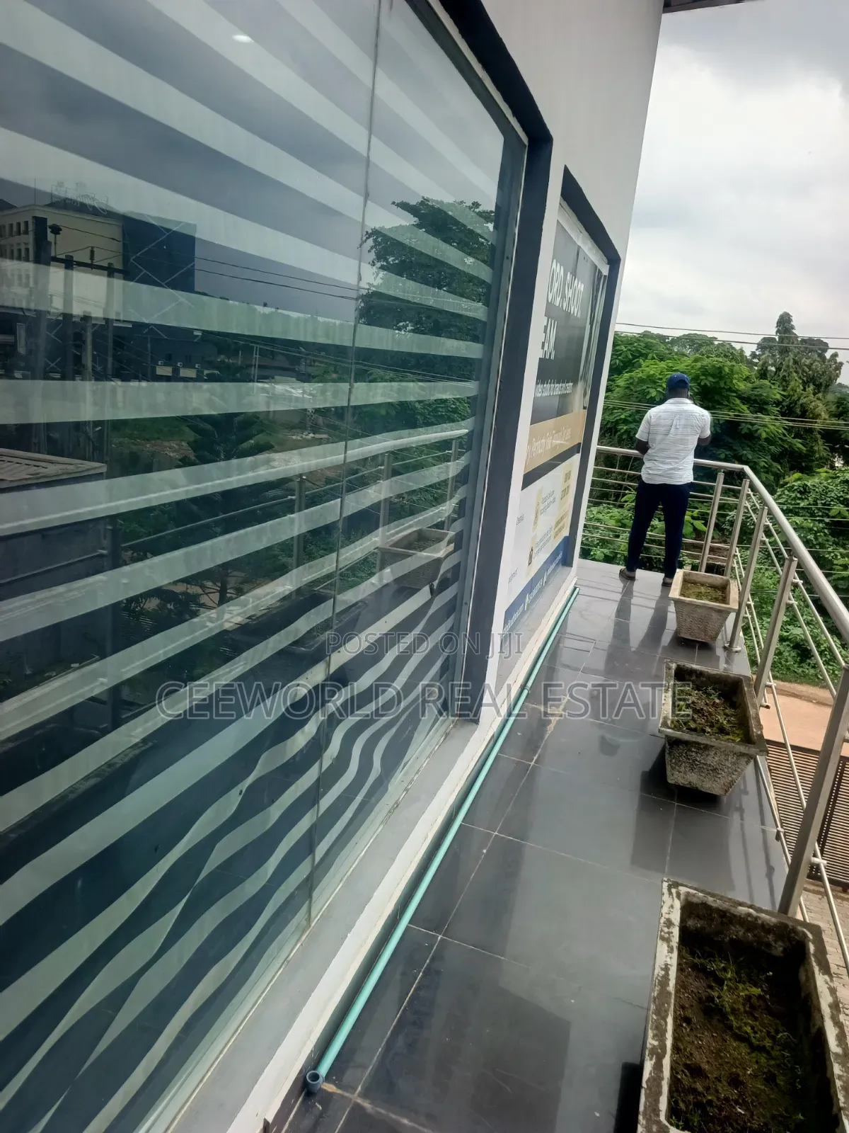 A Beautiful Open Plan Office Space at Jericho Gra