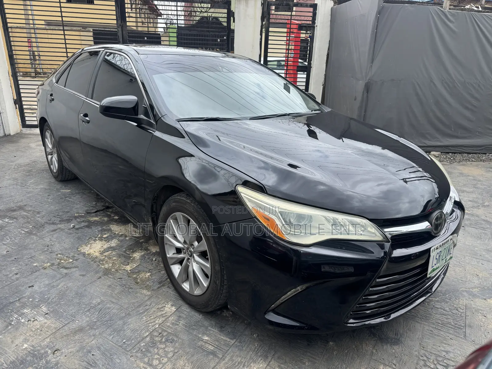 Toyota Camry XLE 4dr Sedan (3.5L 6cyl 6A) 2015 Black