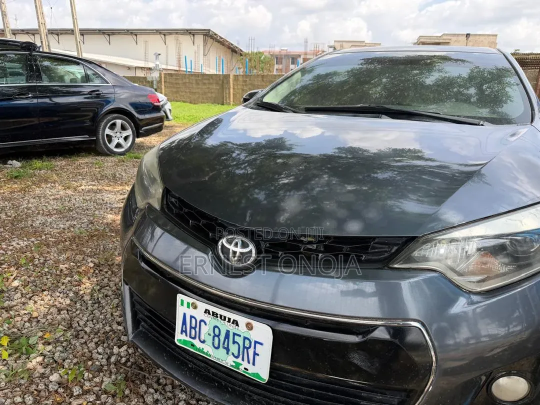 Toyota Corolla 2016 Gray