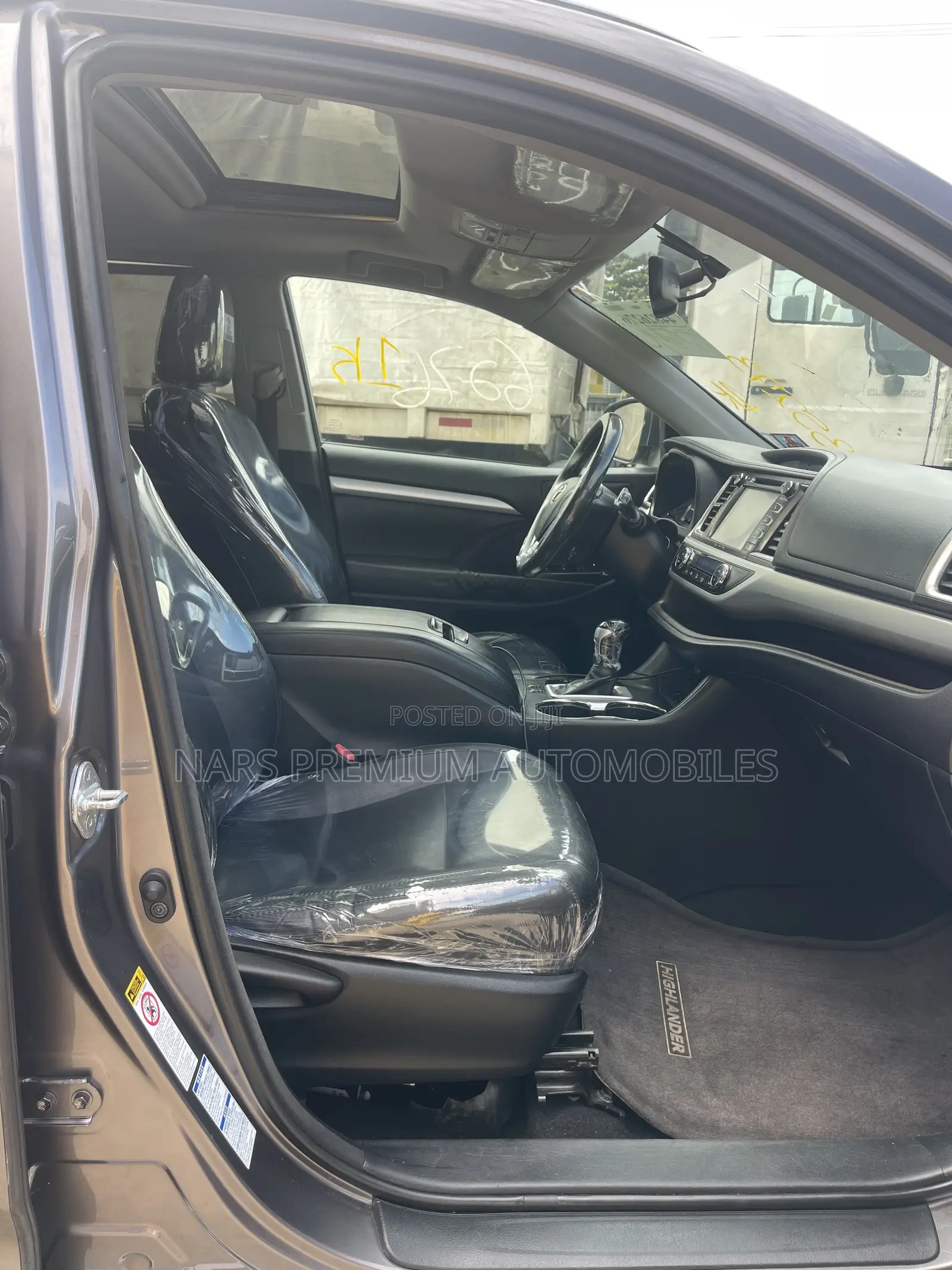 Toyota Highlander XLE V6 4x4 (3.5L 6cyl 6A) 2016 Gray