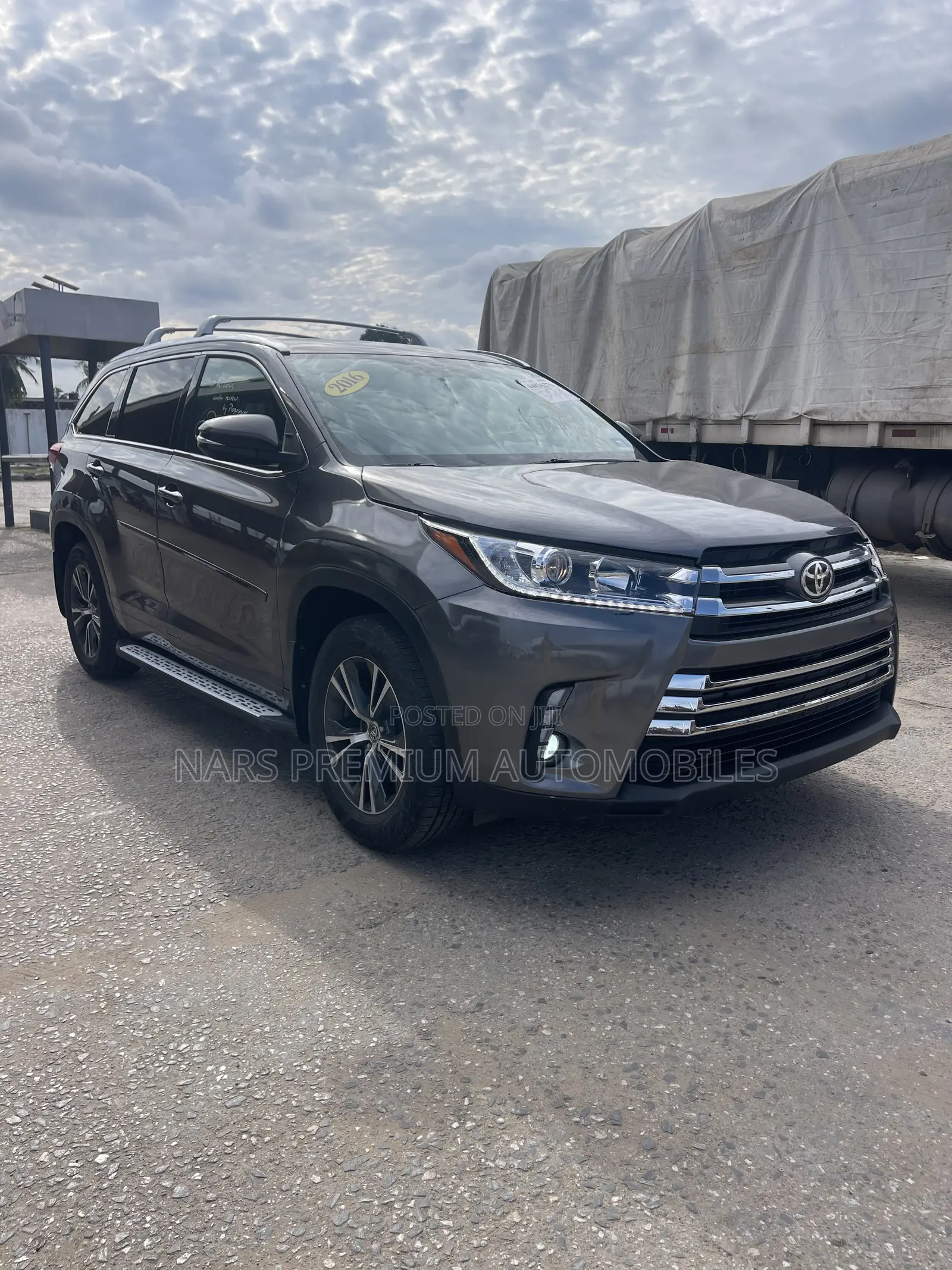 Toyota Highlander XLE V6 4x4 (3.5L 6cyl 6A) 2016 Gray