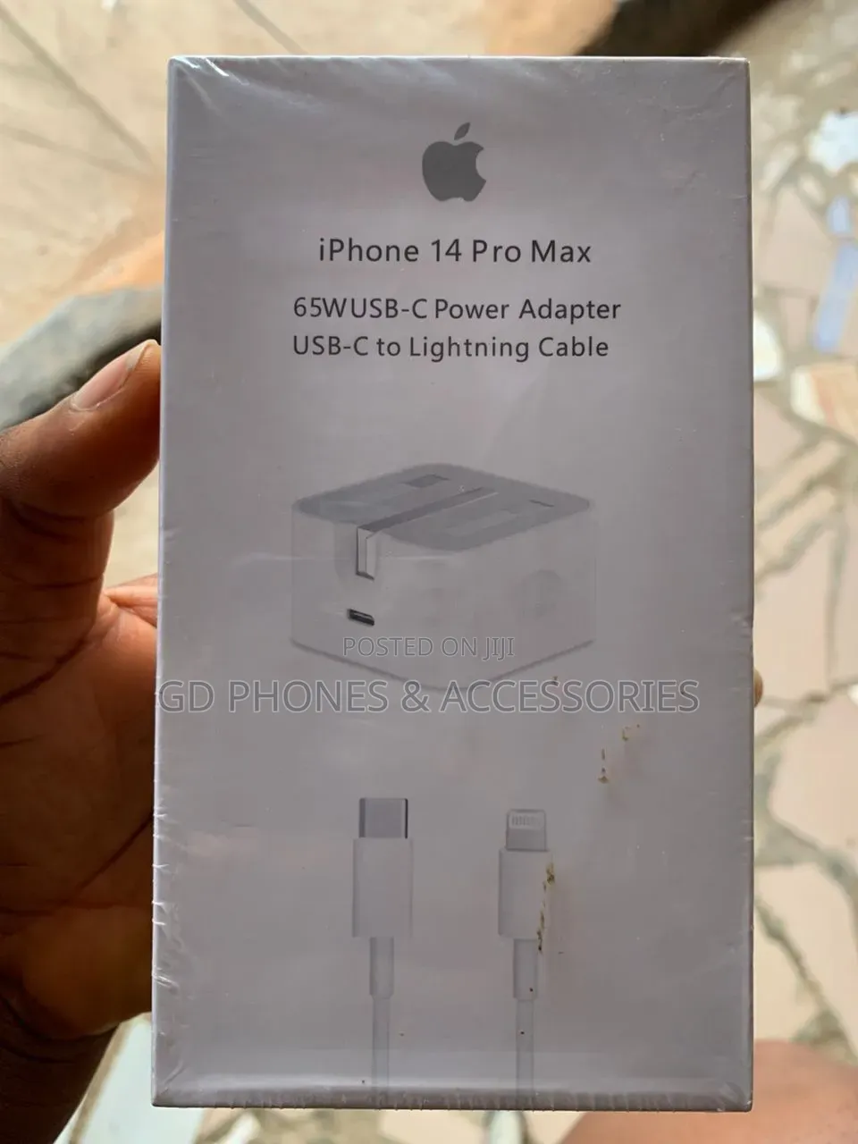 14 Pro Max 120W USB-C Power Adapter With a USB-C to Lightning Cable