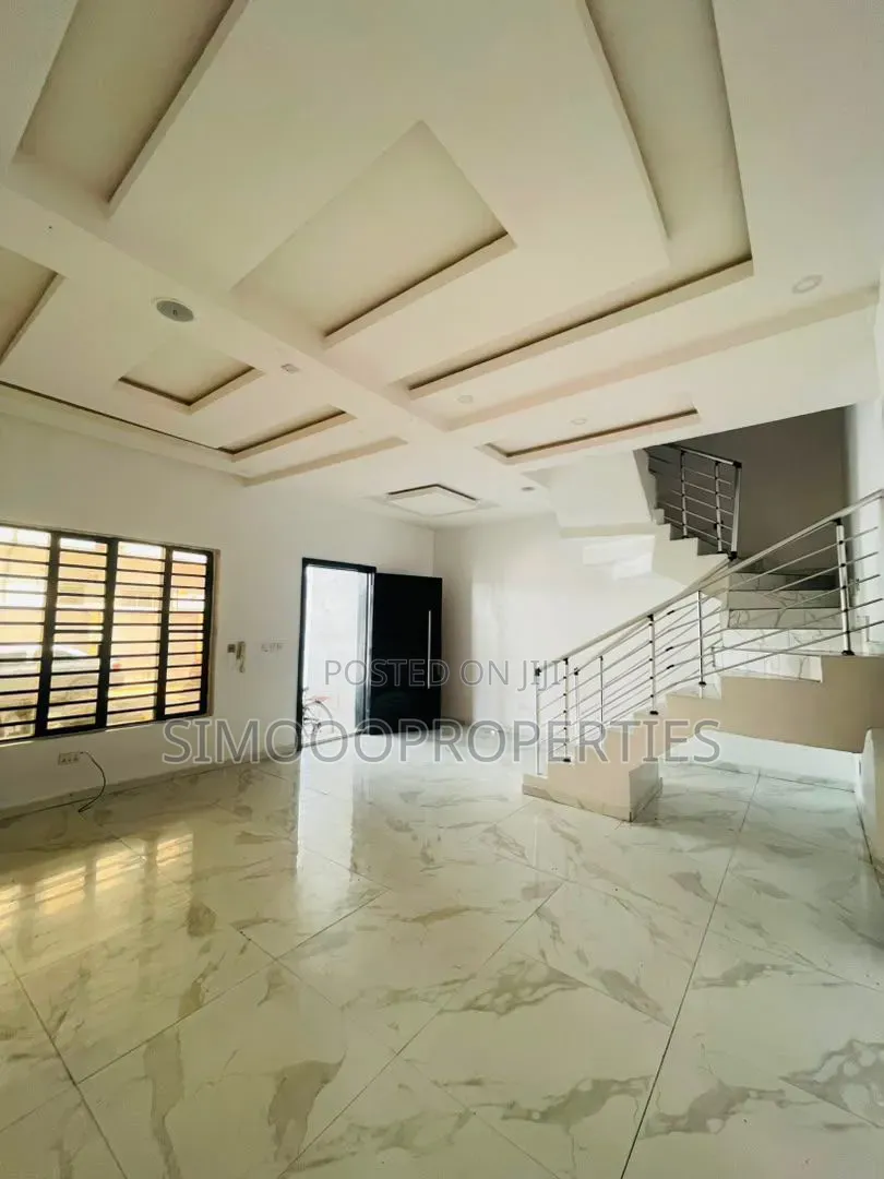 4bdrm Duplex in Ikota Gra for rent