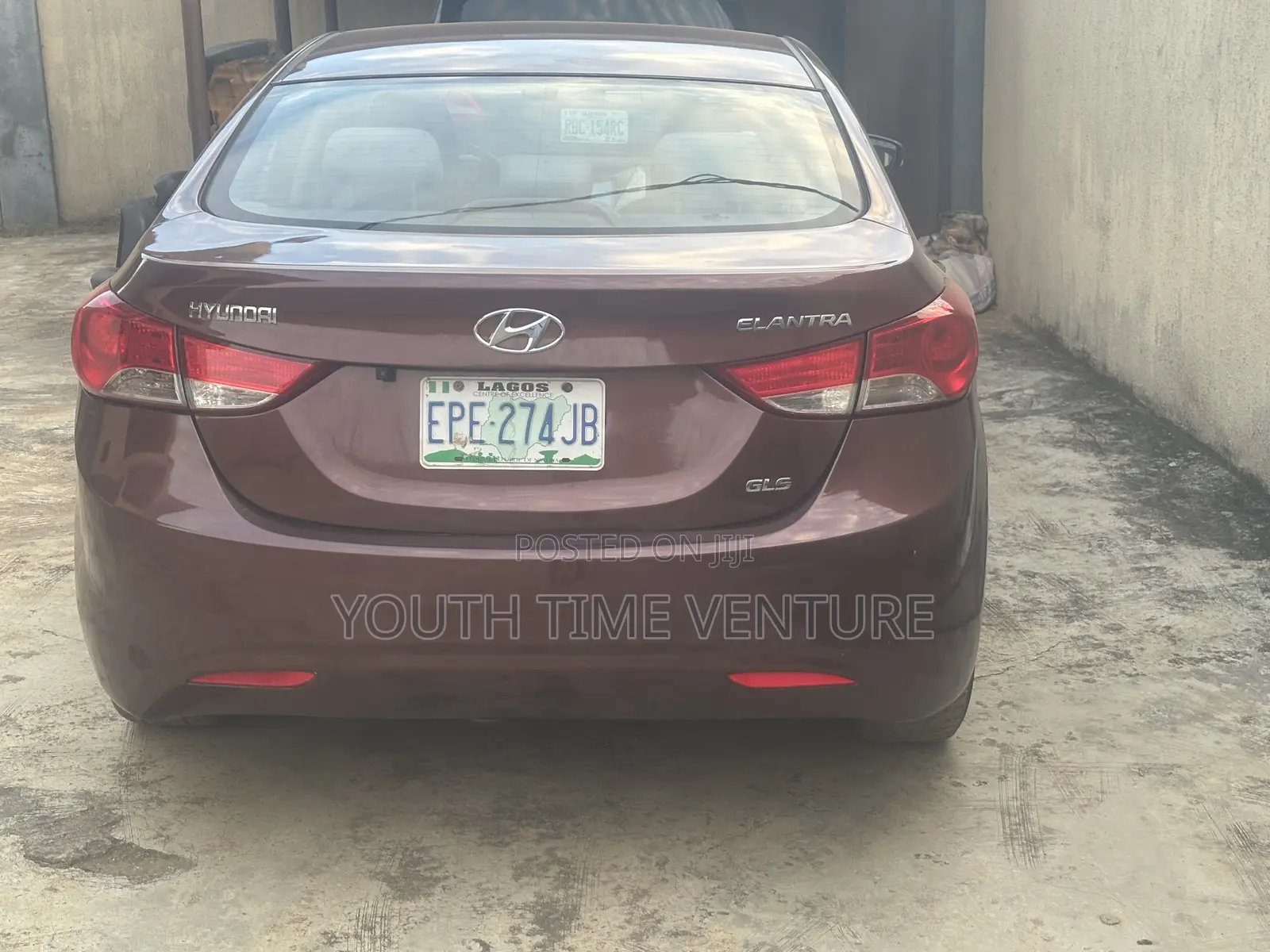 Hyundai Elantra GLS Sedan FWD (1.8L 4cyl 6A) 2013 Brown