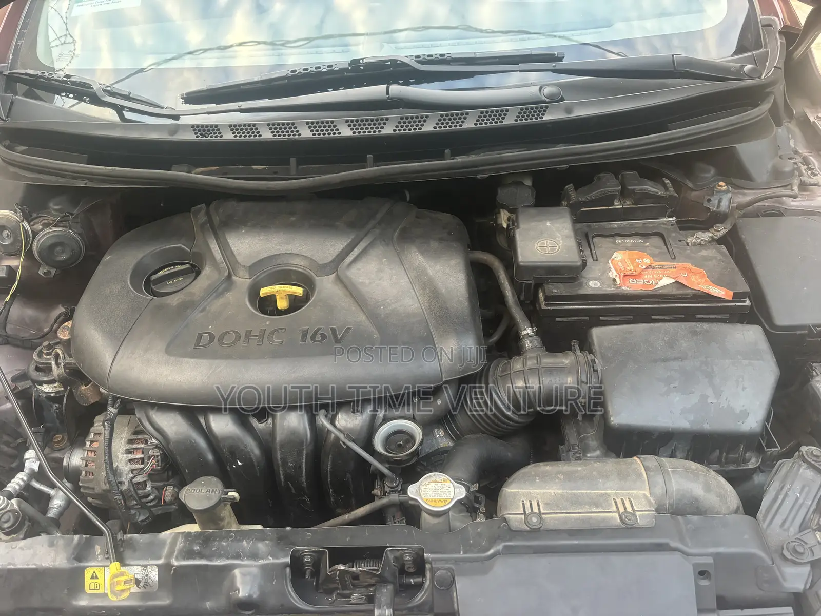 Hyundai Elantra GLS Sedan FWD (1.8L 4cyl 6A) 2013 Brown