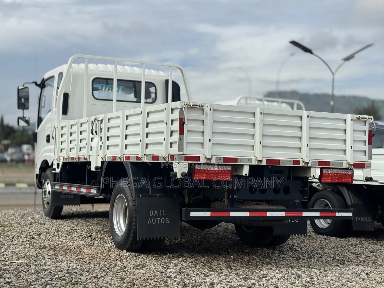 T-King Trucks 2025 White