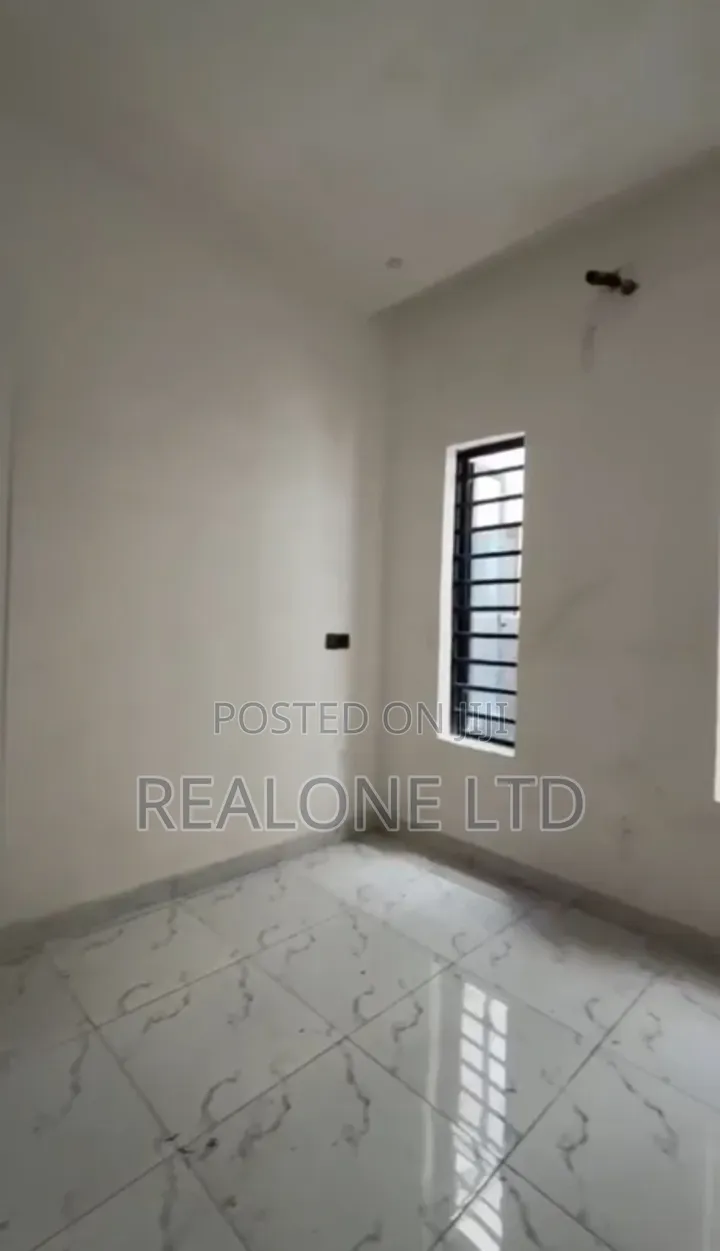 1bdrm Duplex in Ikota for rent