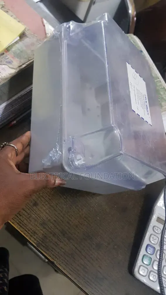 250mm*200mm*140mm Transparent Adoptable Box