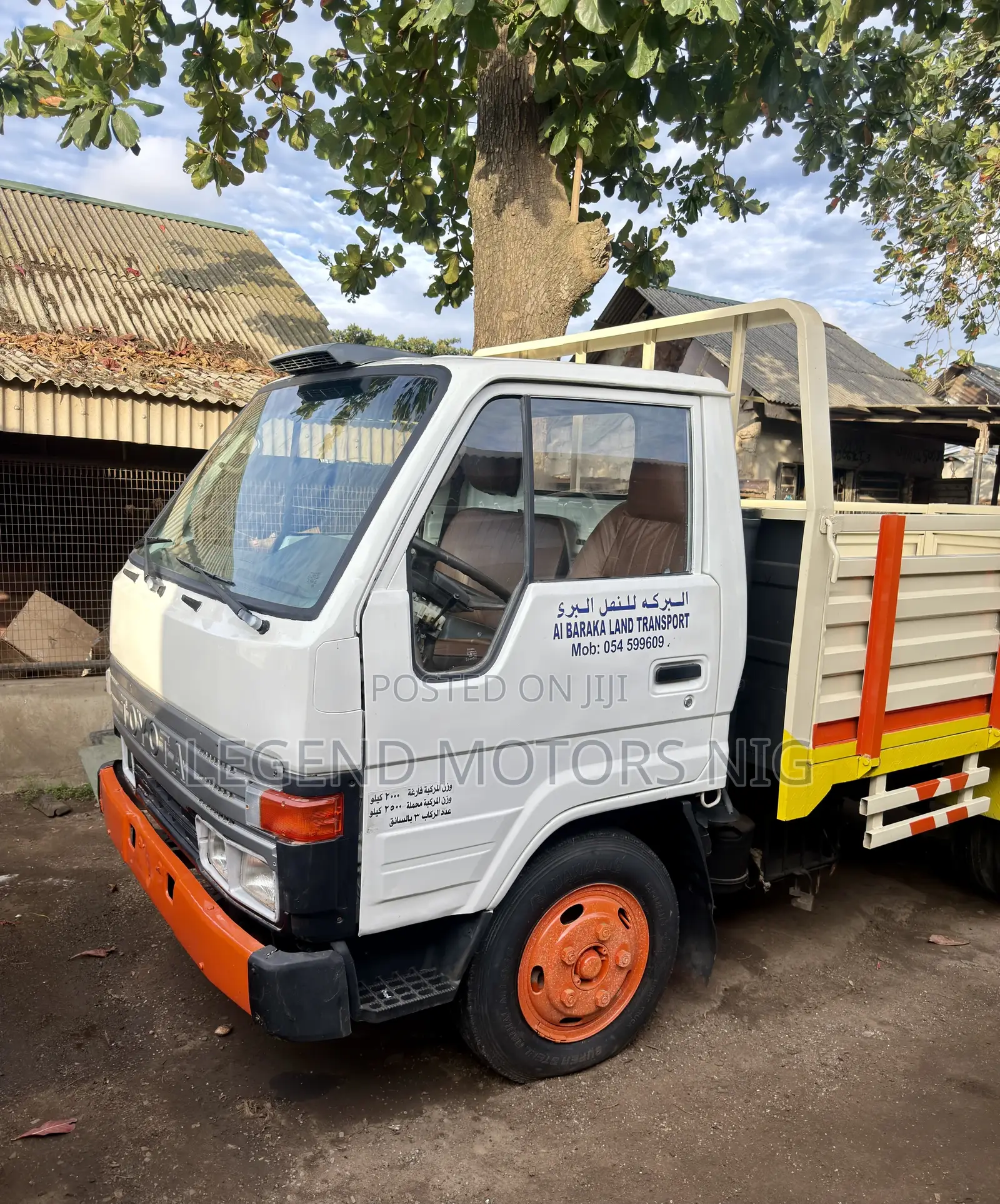 Toyota Dyna 200 Old Model 6 Tyres 2RZ Engine Cabretor