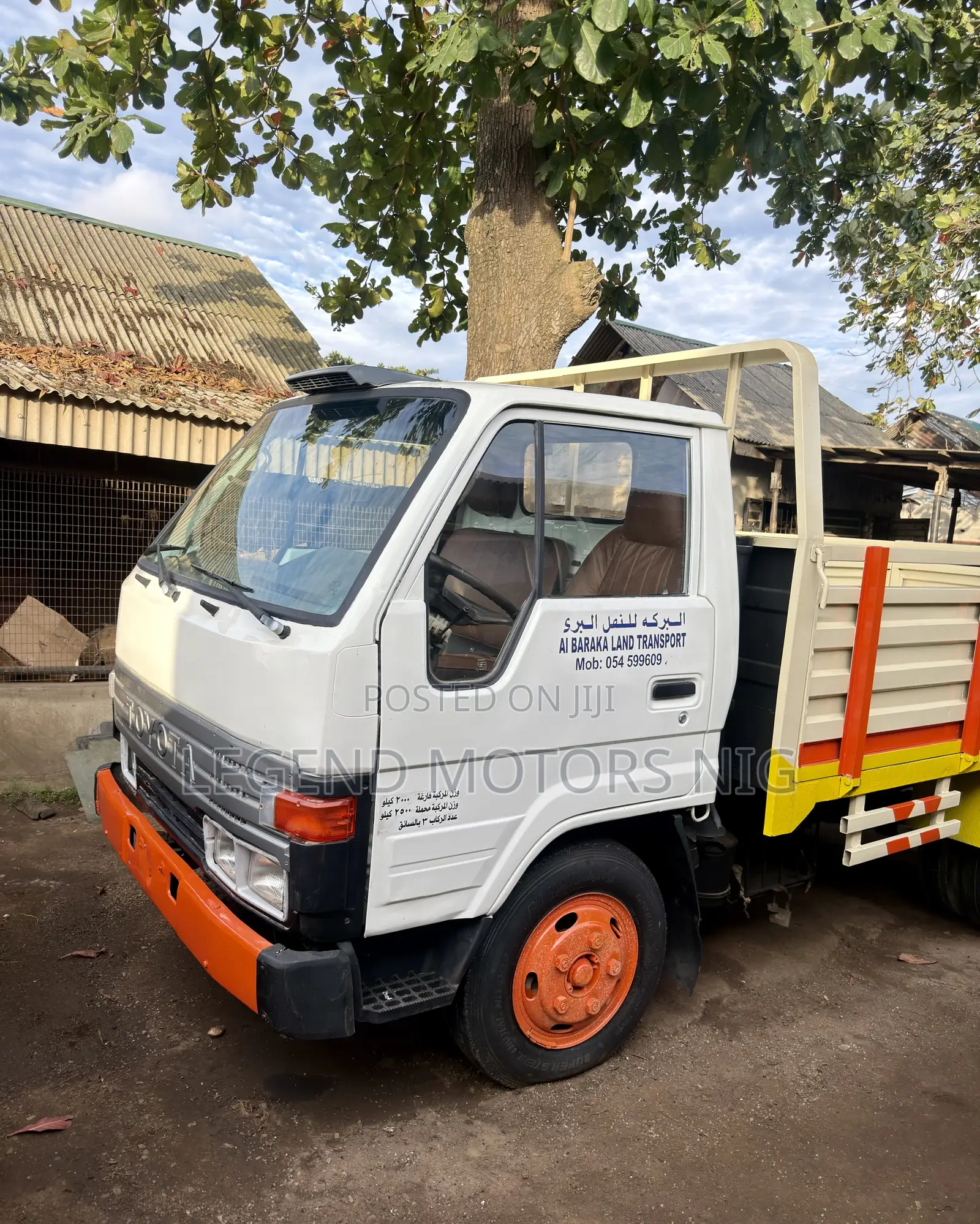 Toyota Dyna 200 Old Model 6 Tyres 2RZ Engine Cabretor