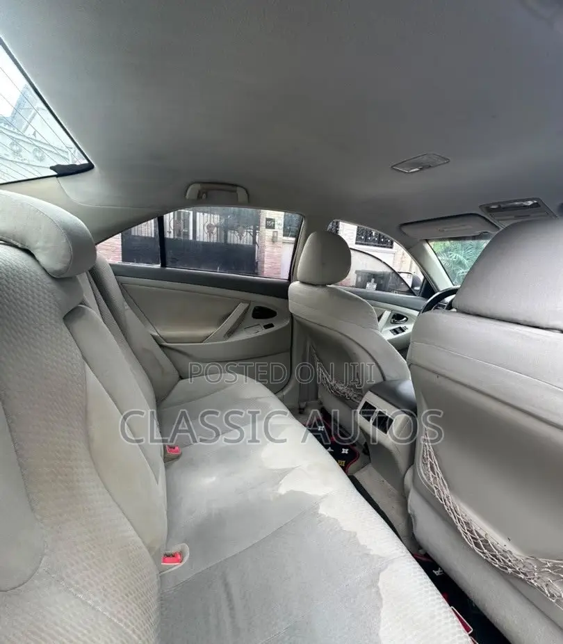Toyota Camry 2008 Gold