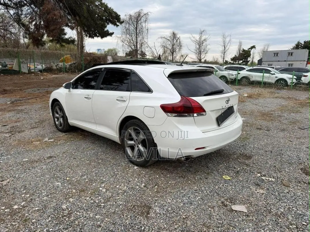 Toyota Venza Limited 2013 White