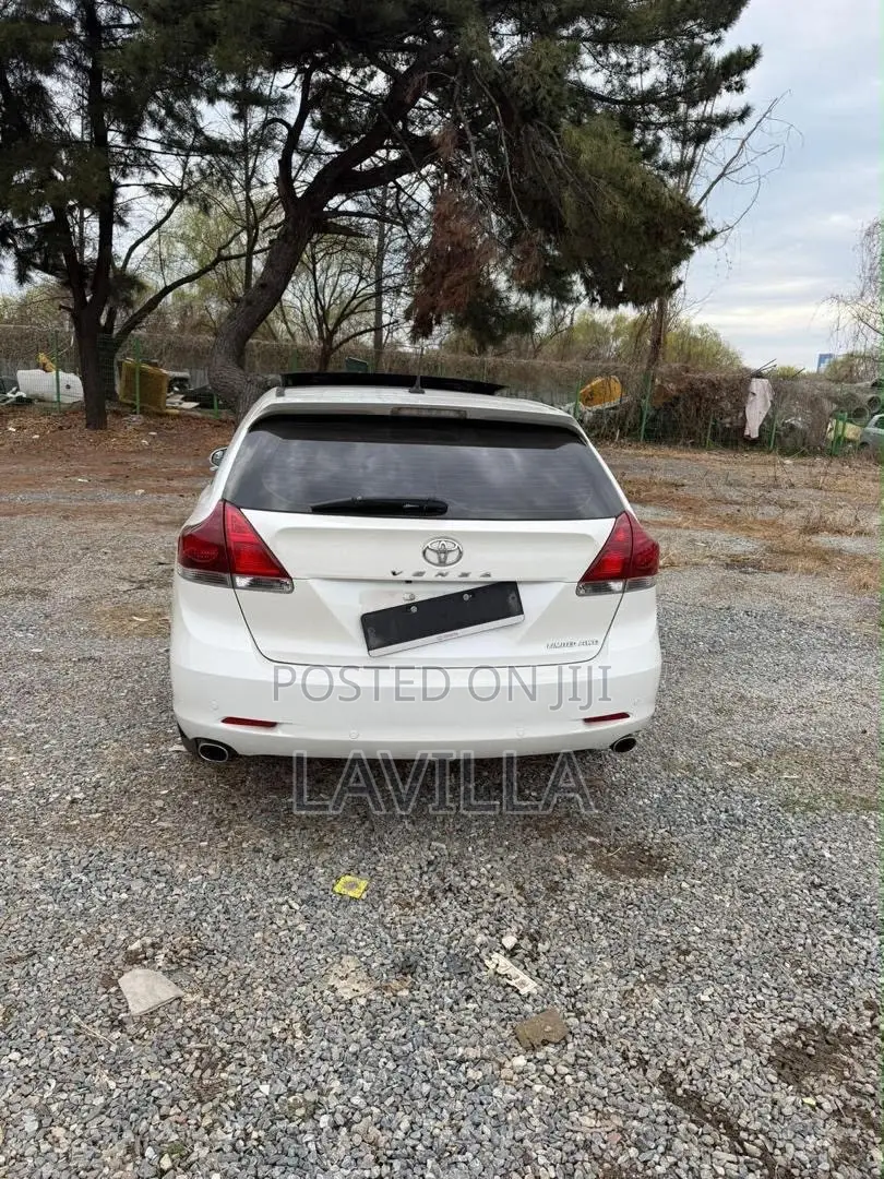 Toyota Venza Limited 2013 White