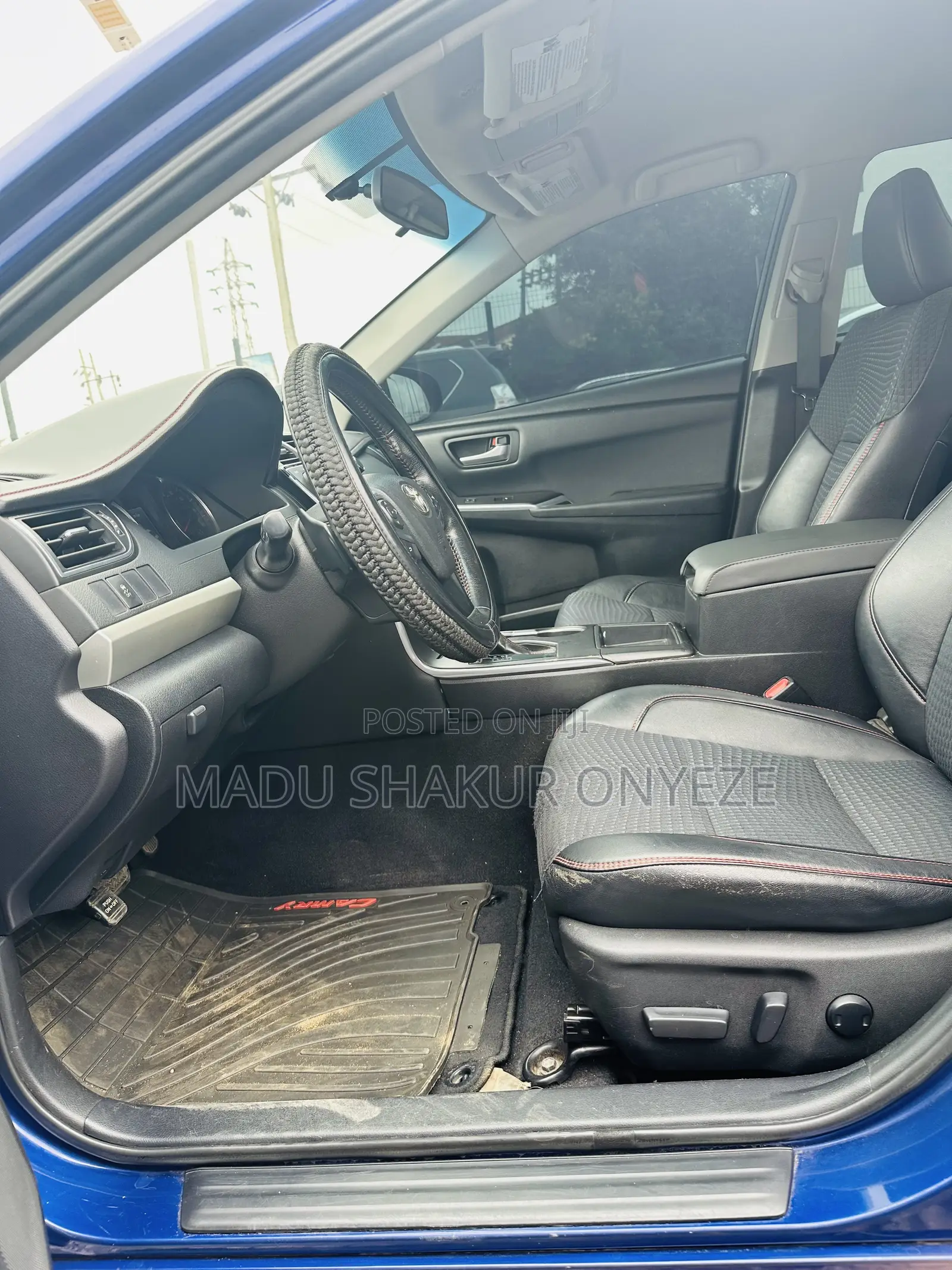 Toyota Camry SE 4dr Sedan (2.5L 4cyl 6A) 2015 Blue
