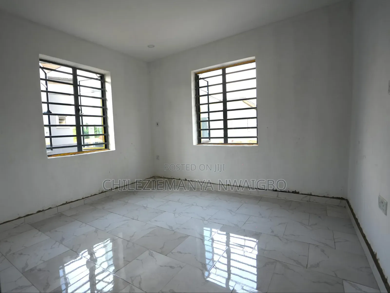 2bdrm Bungalow in Queen'S Park Estate, Obafemi-Owode for sale