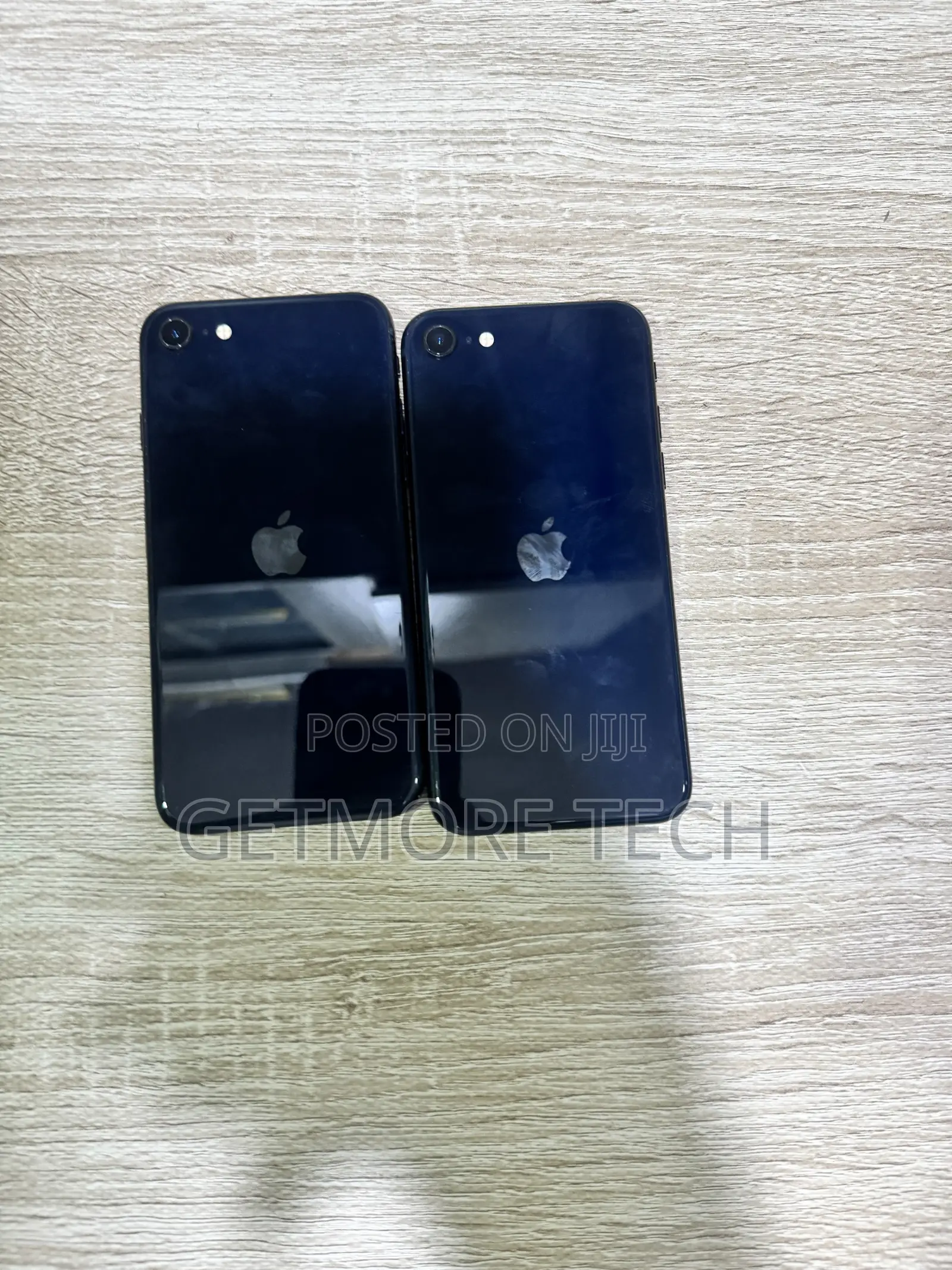 Apple iPhone SE (2022) 64 GB Blue