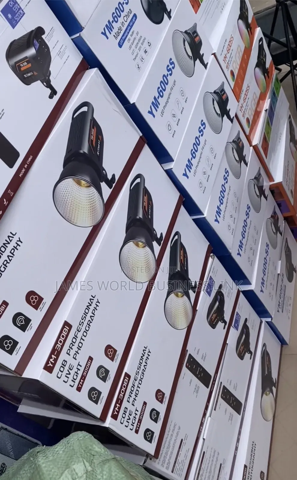 Bd400 Ym300 Bi Ym600, Ym600 RGB Led Video/Content Light
