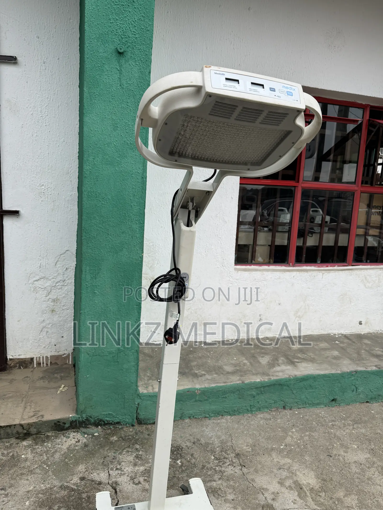 LED Phototherapy Light