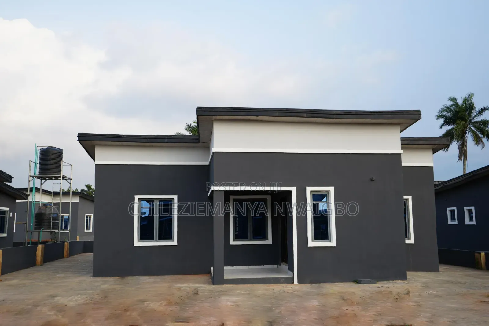 3bdrm Bungalow in Queen'S Park Estate, Obafemi-Owode for sale