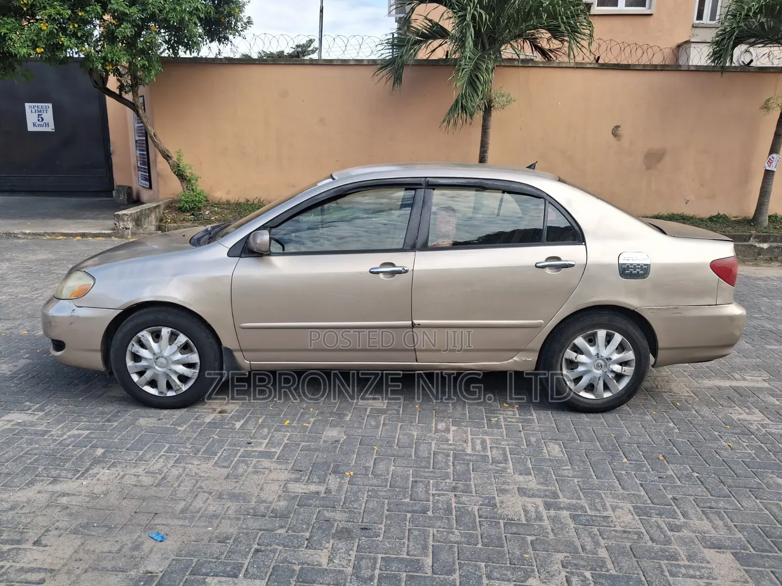 Toyota Corolla 2007 Gold