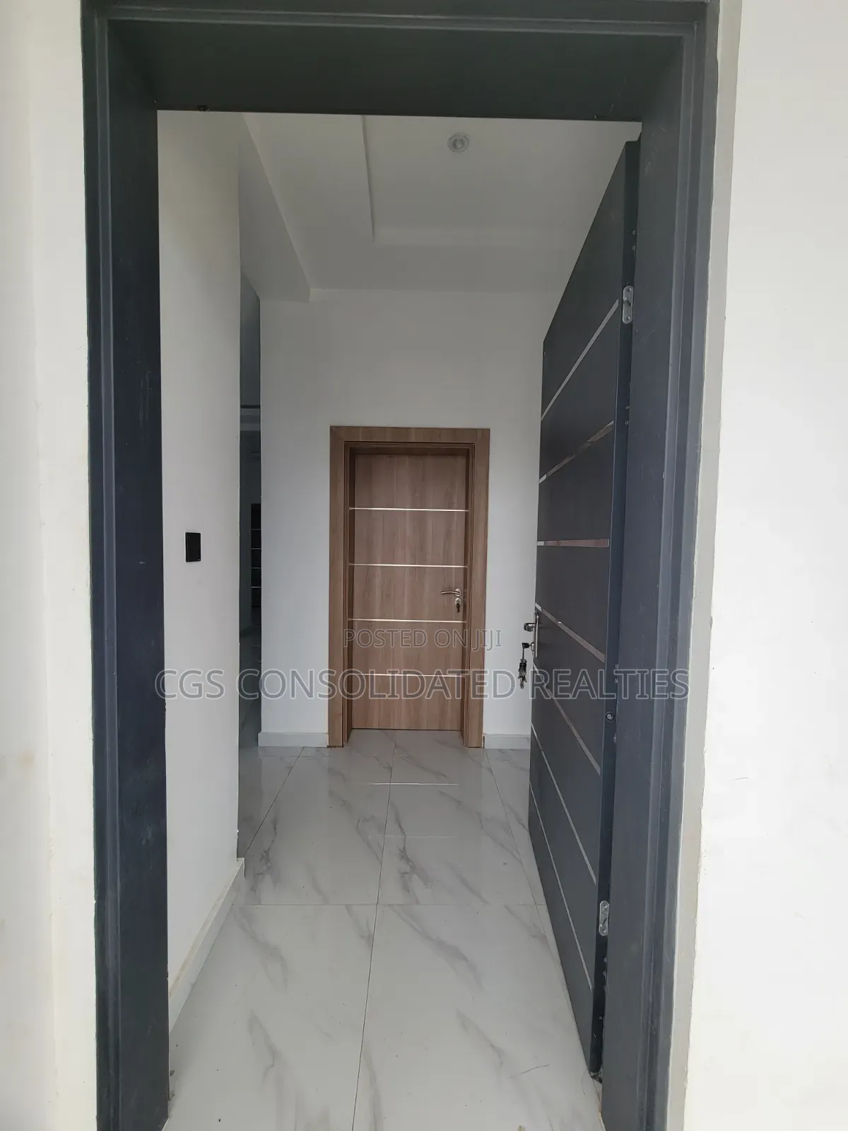 4bdrm Duplex in Idu for rent