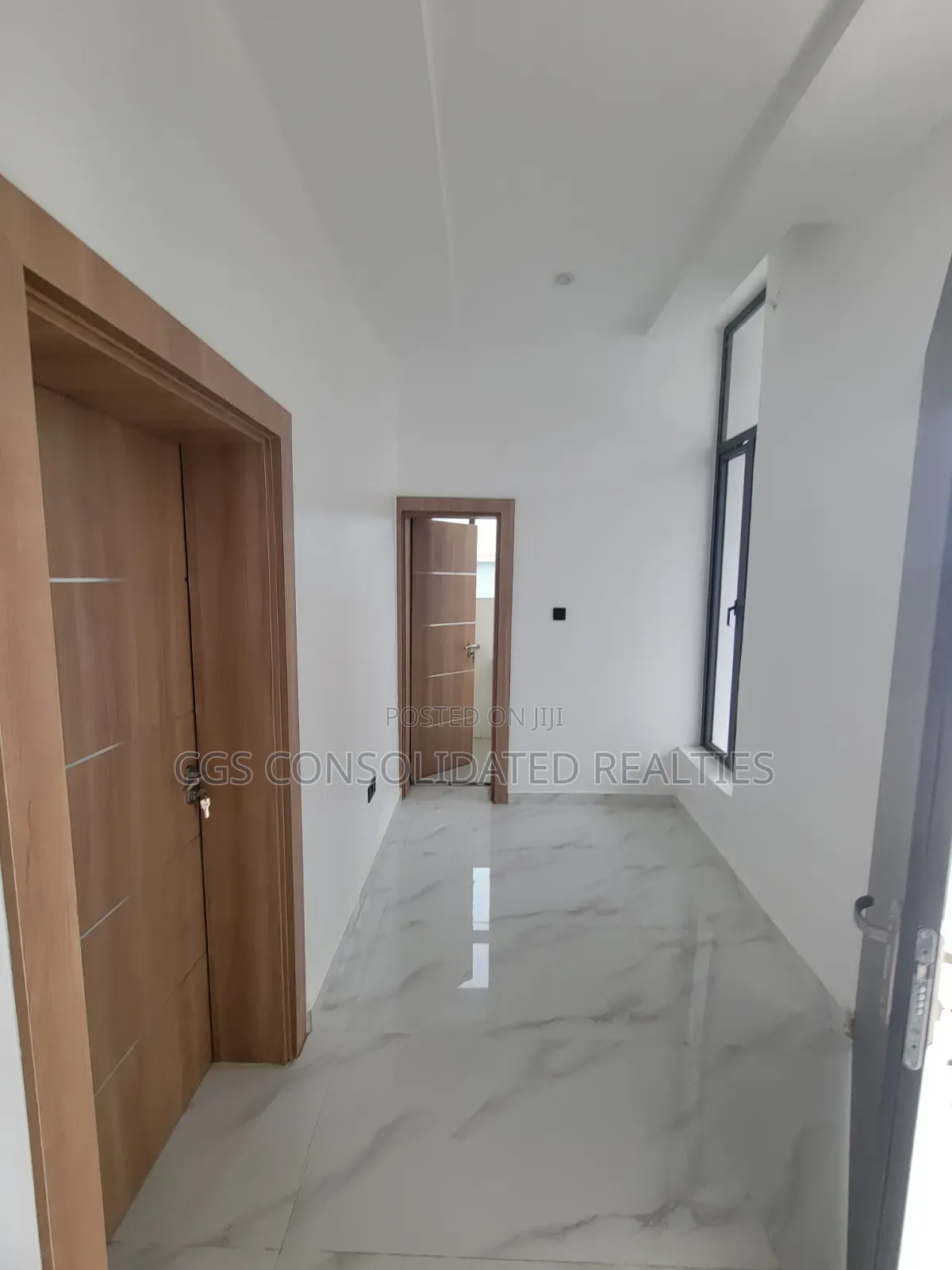 4bdrm Duplex in Idu for rent