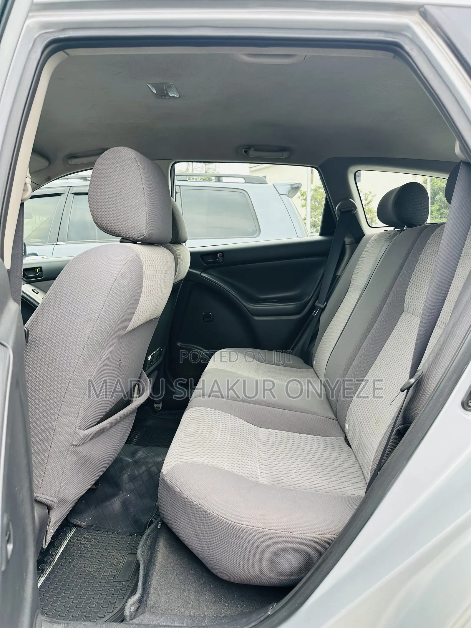 Toyota Matrix Hatchback FWD (1.8L 4cyl 5M) 2008 Silver
