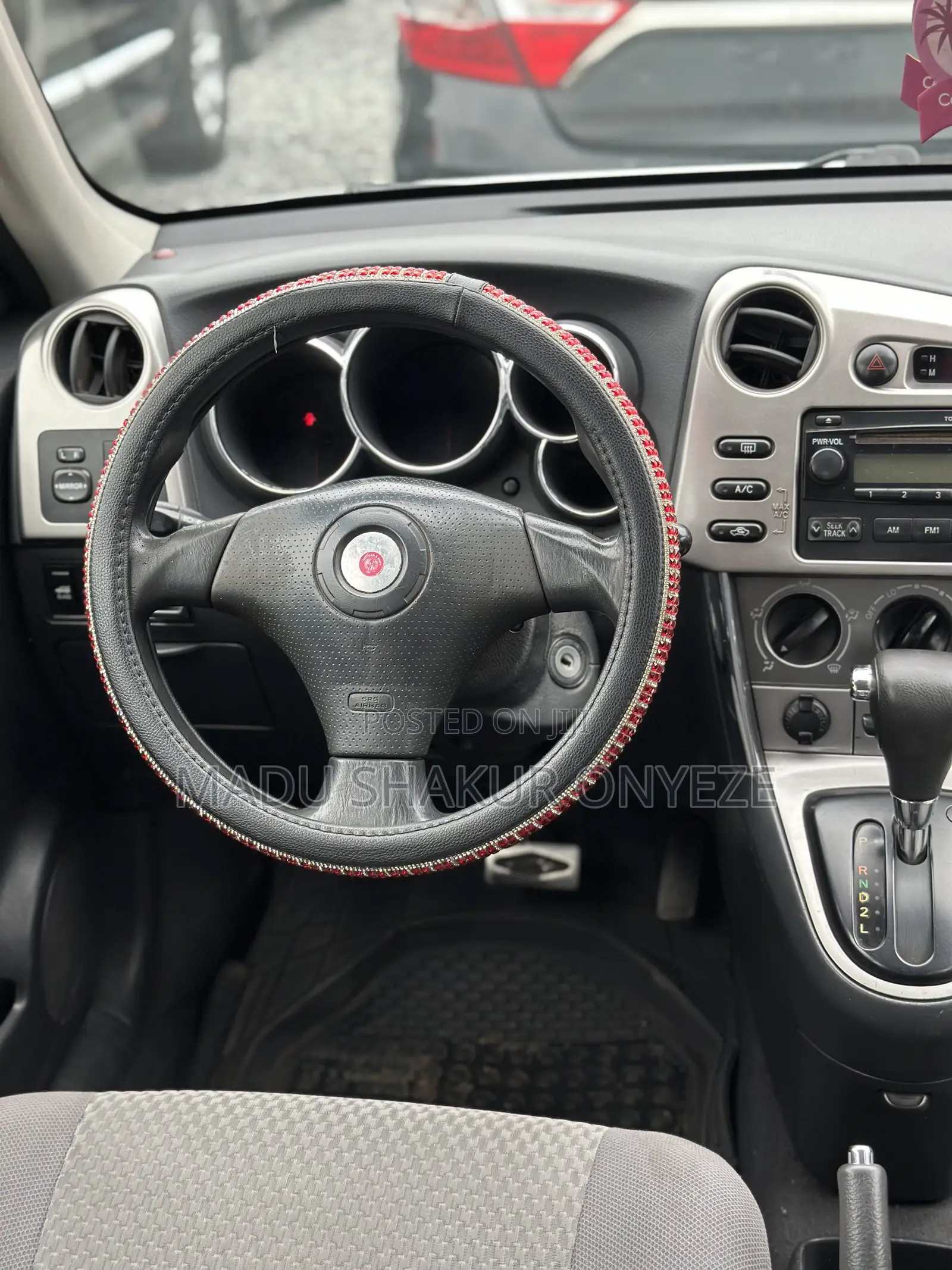 Toyota Matrix Hatchback FWD (1.8L 4cyl 5M) 2008 Silver