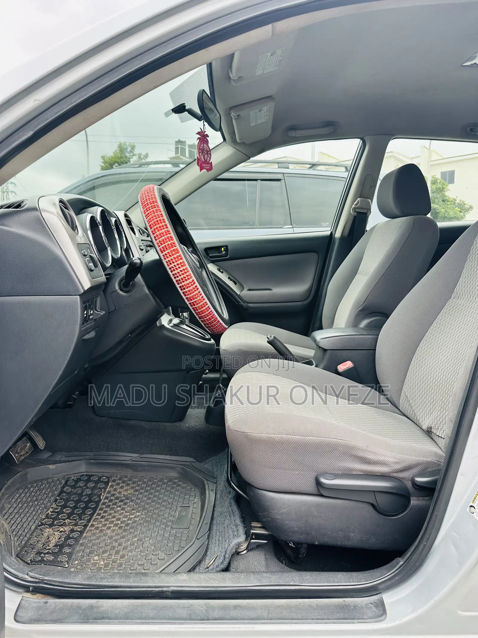 Toyota Matrix Hatchback FWD (1.8L 4cyl 5M) 2008 Silver